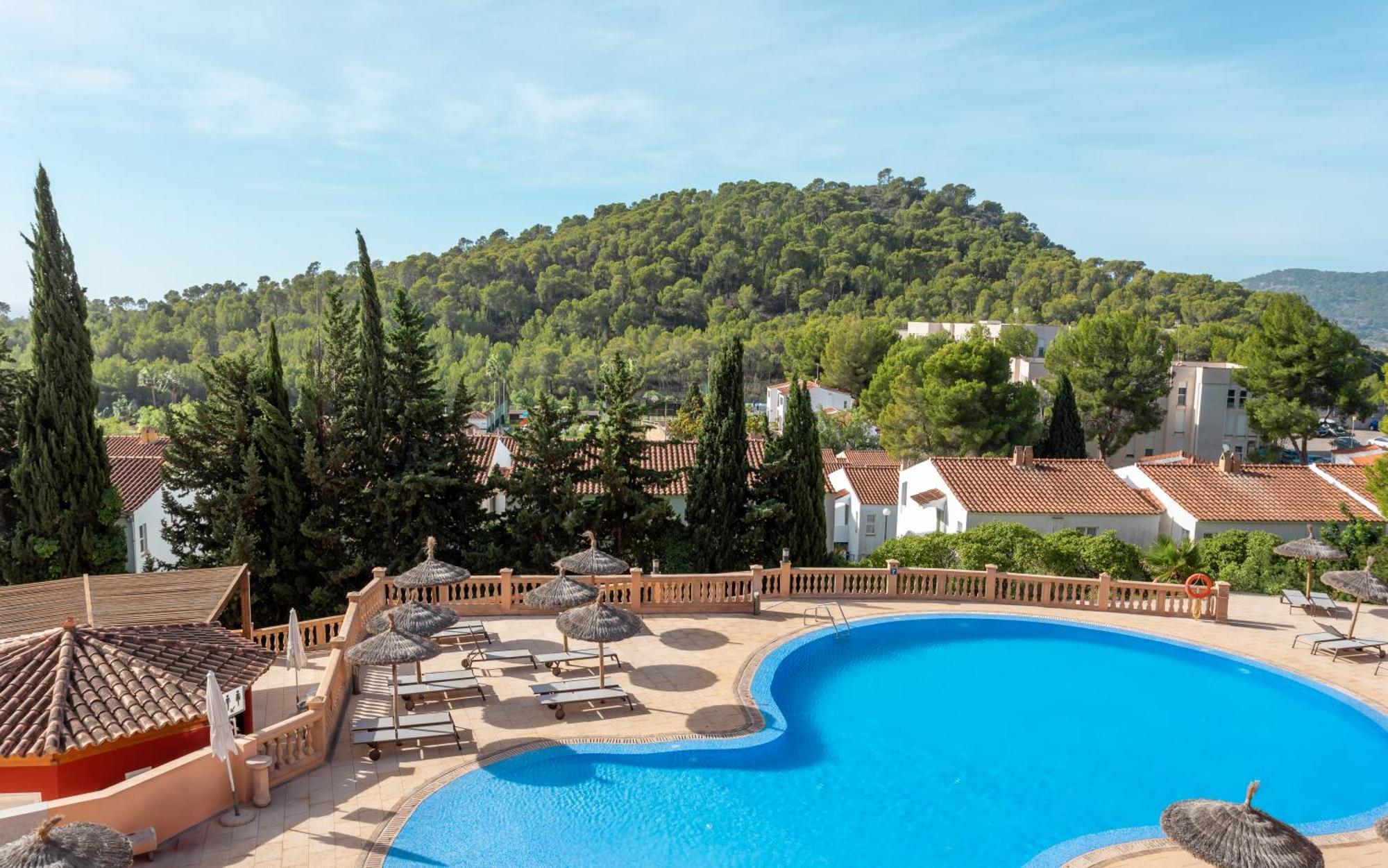 Double Room Pool View