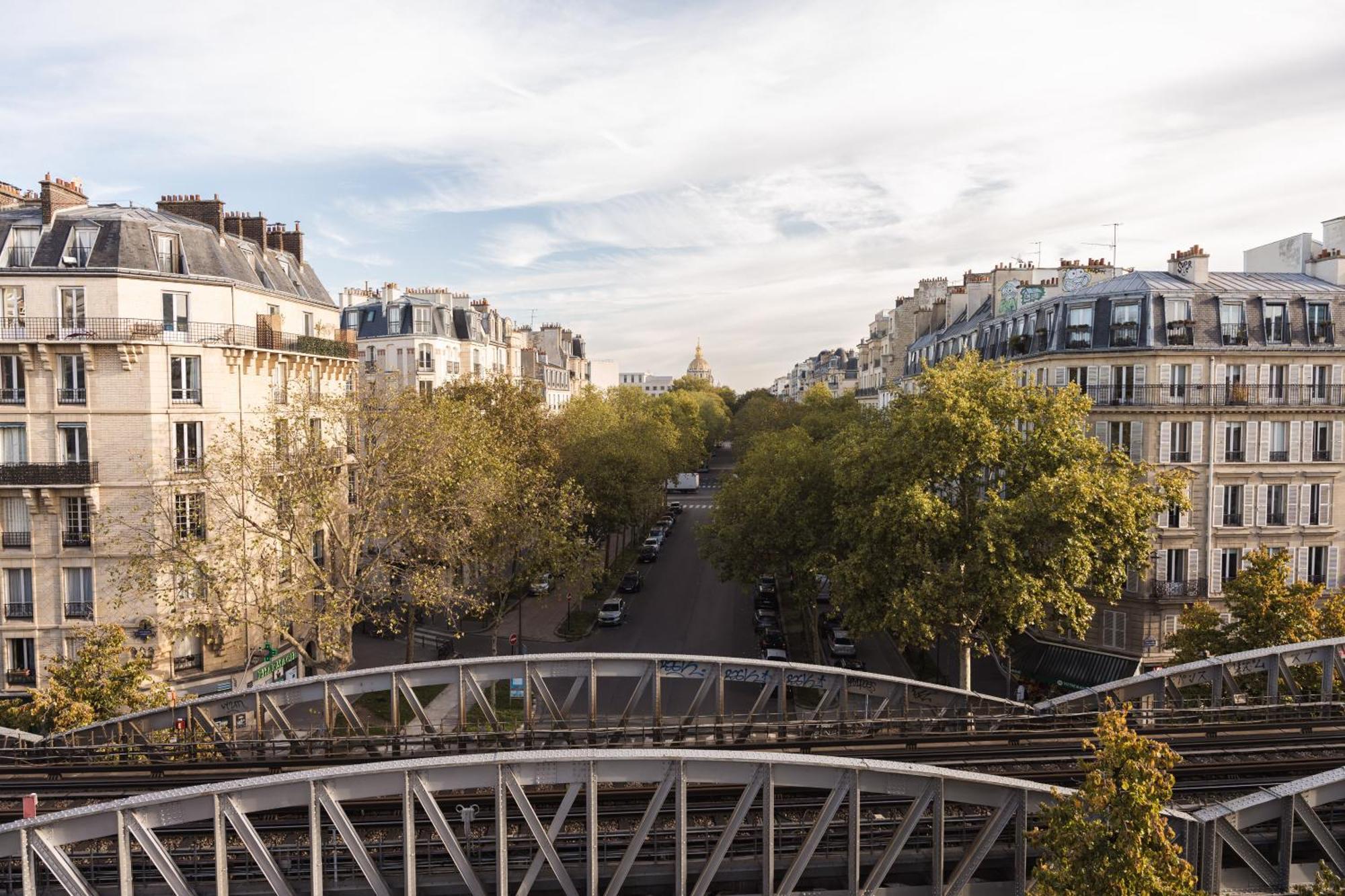 Superior Double Room Eiffel Tower View