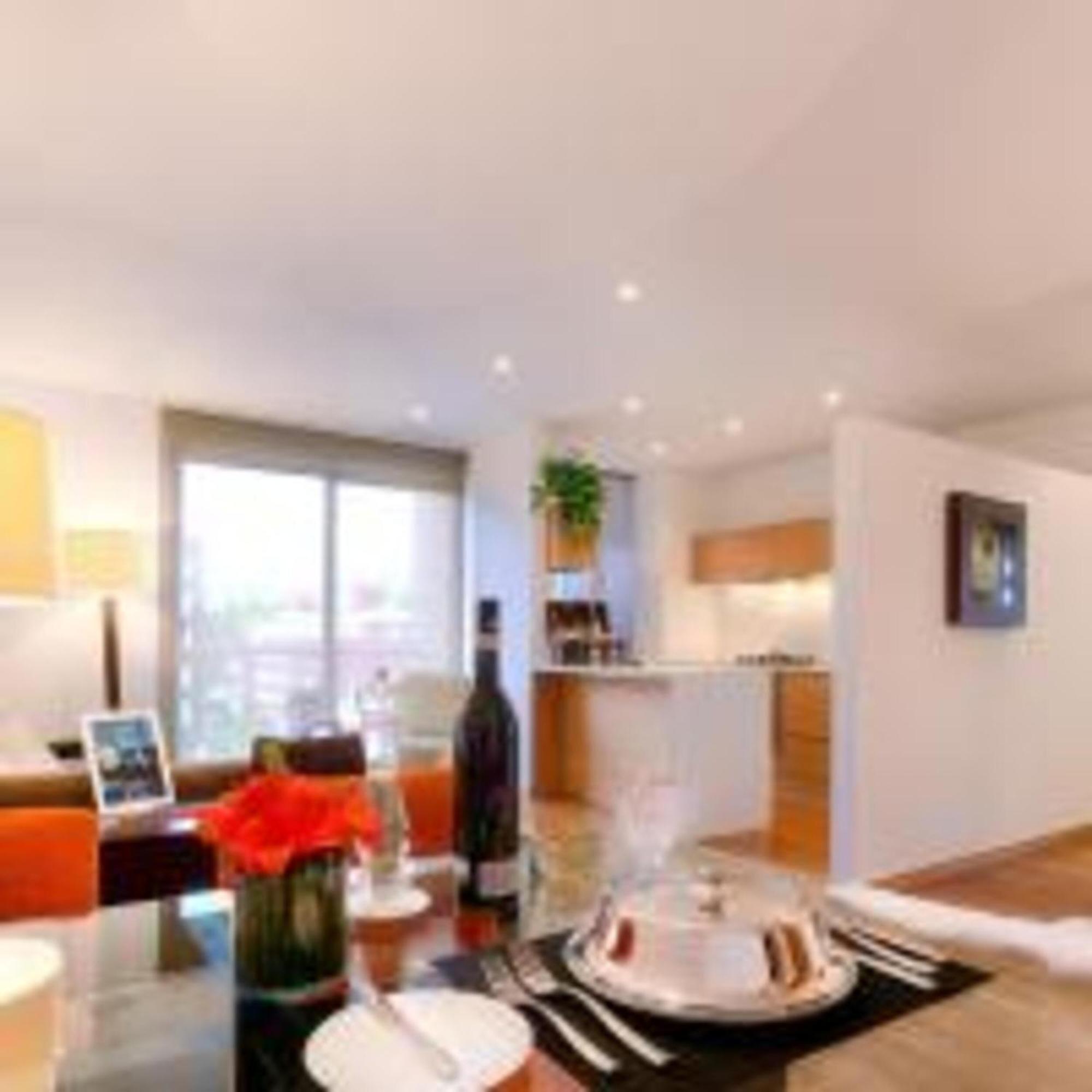 Deluxe One-Bedroom Apartment