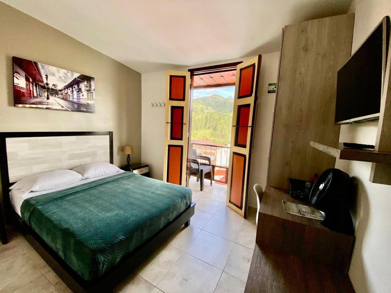 Double Room Balcony Private Bathroom