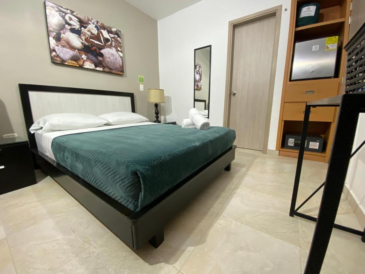 Double Room Private Bathroom