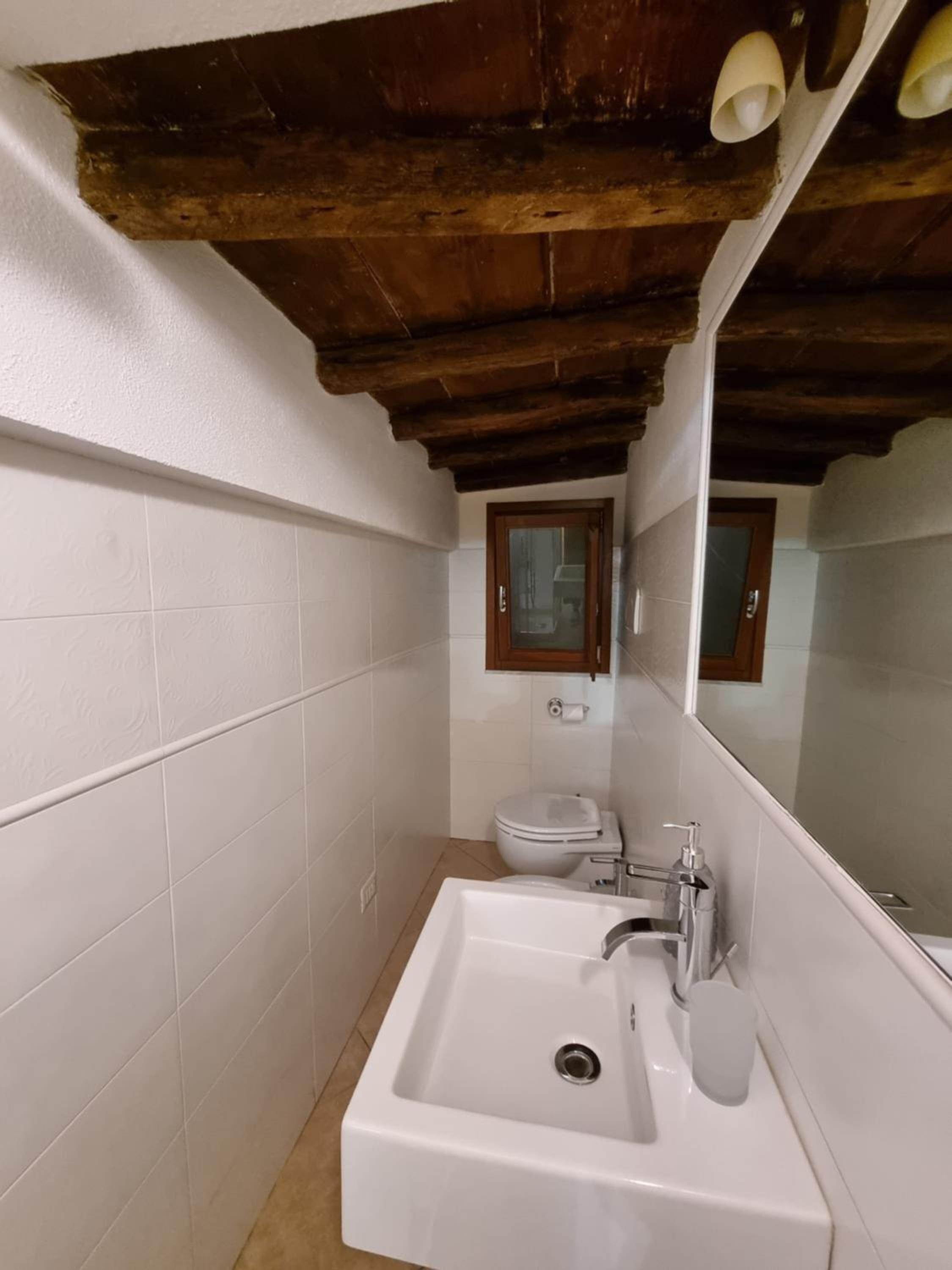 Double or Twin Room Private Bathroom