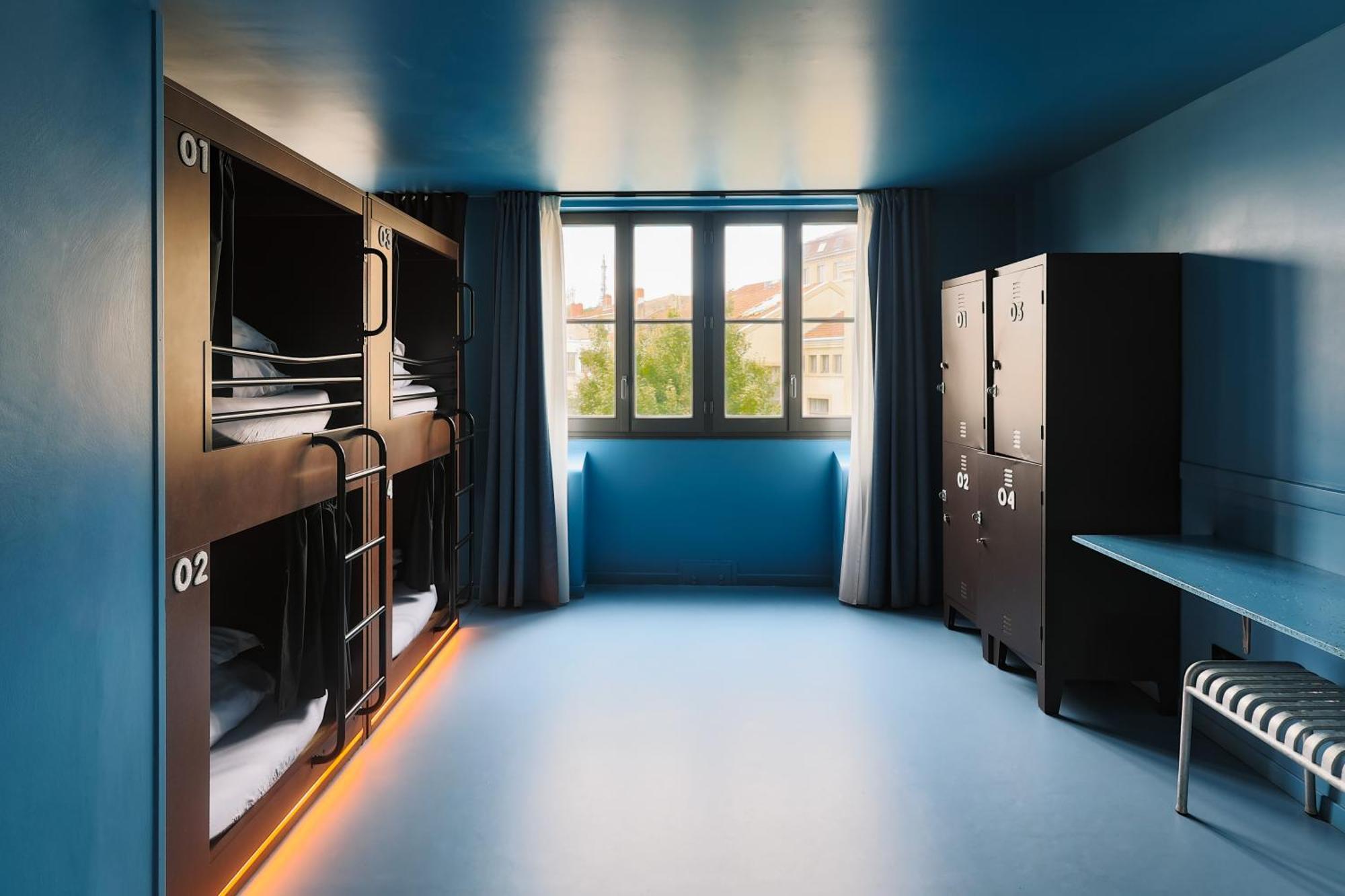 Bed 4-Bed Female Dormitory Room
