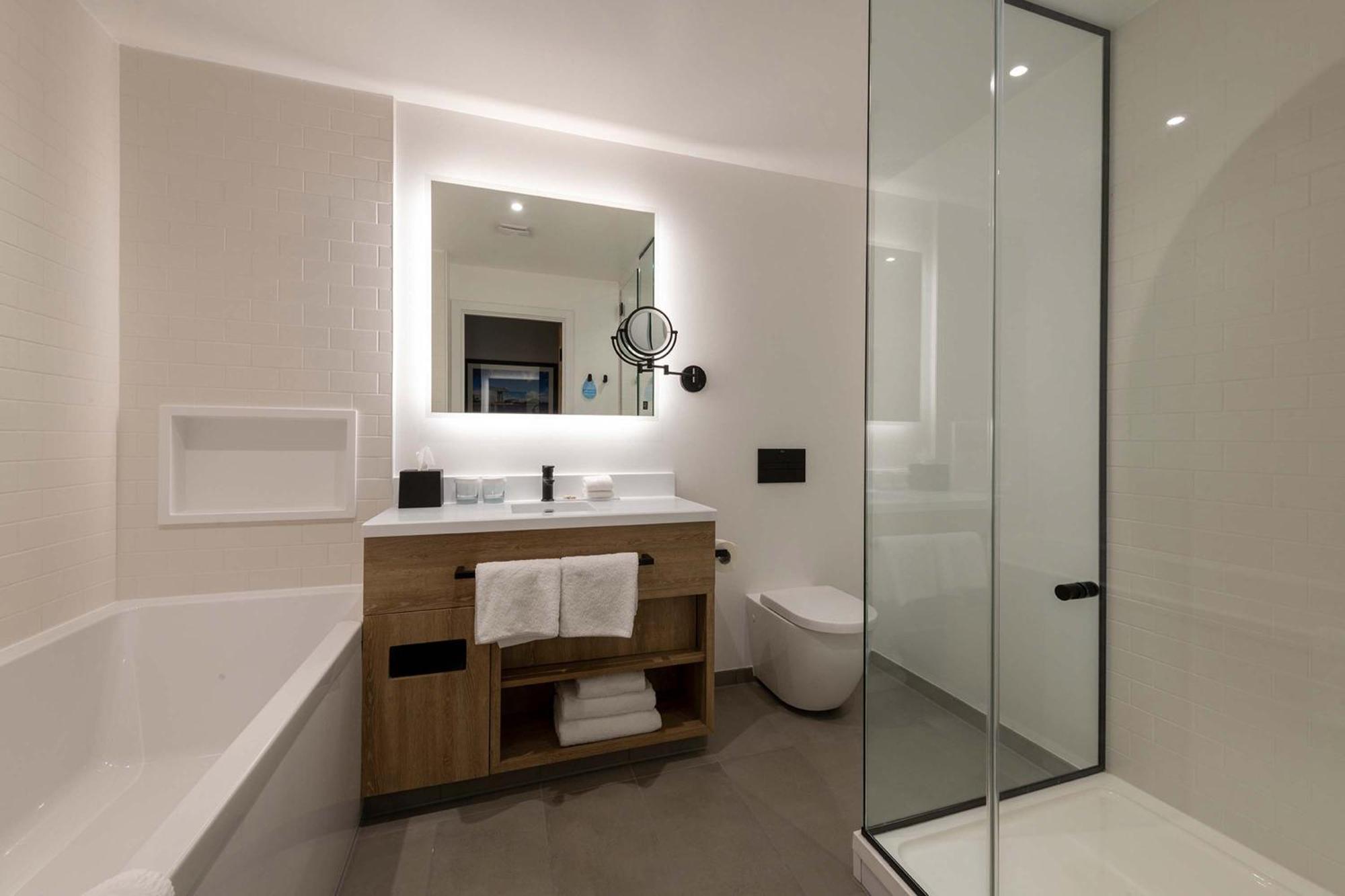 Studio 1 Super King Bed Kitchenette,1724823574:JPEG