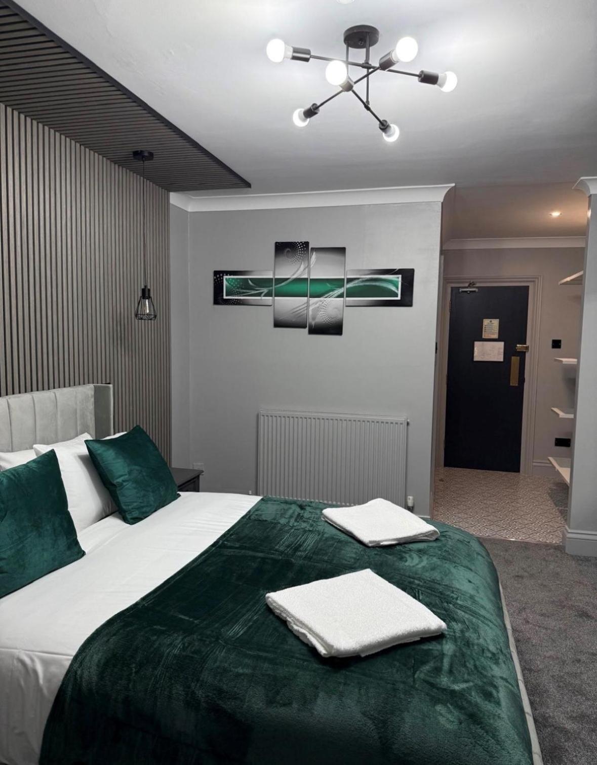 Deluxe King Room