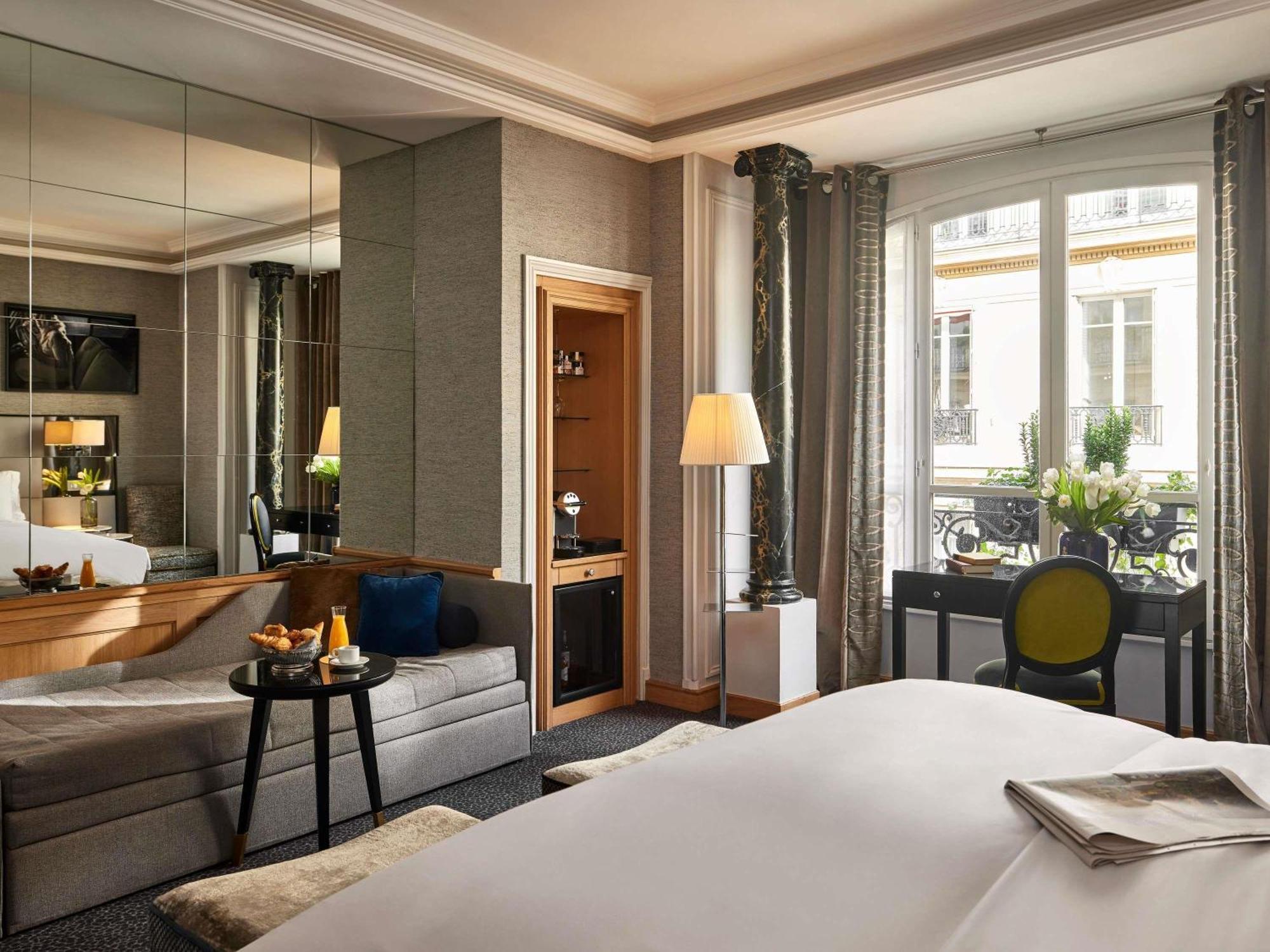 Junior King Suite