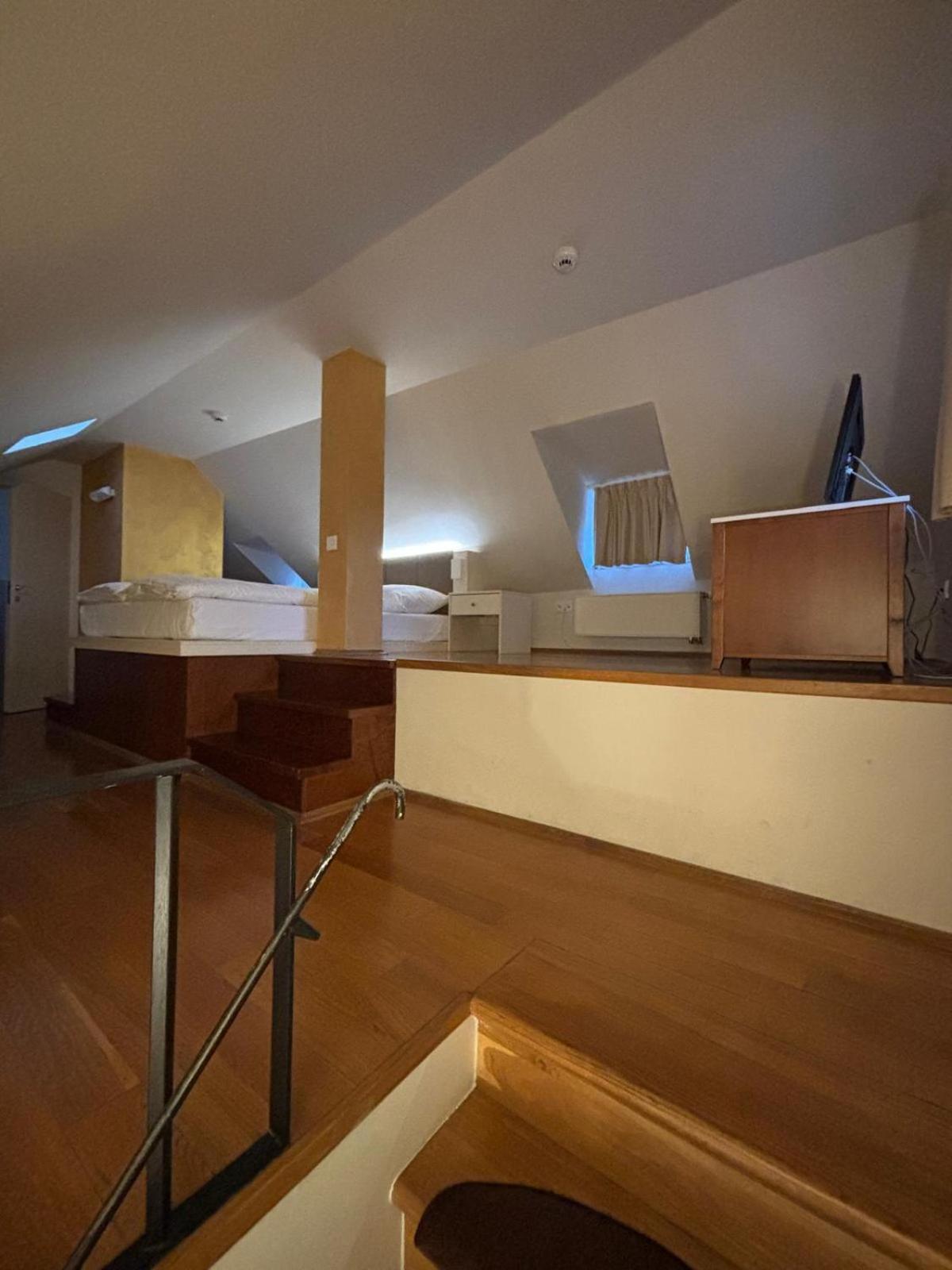 Duplex Suite