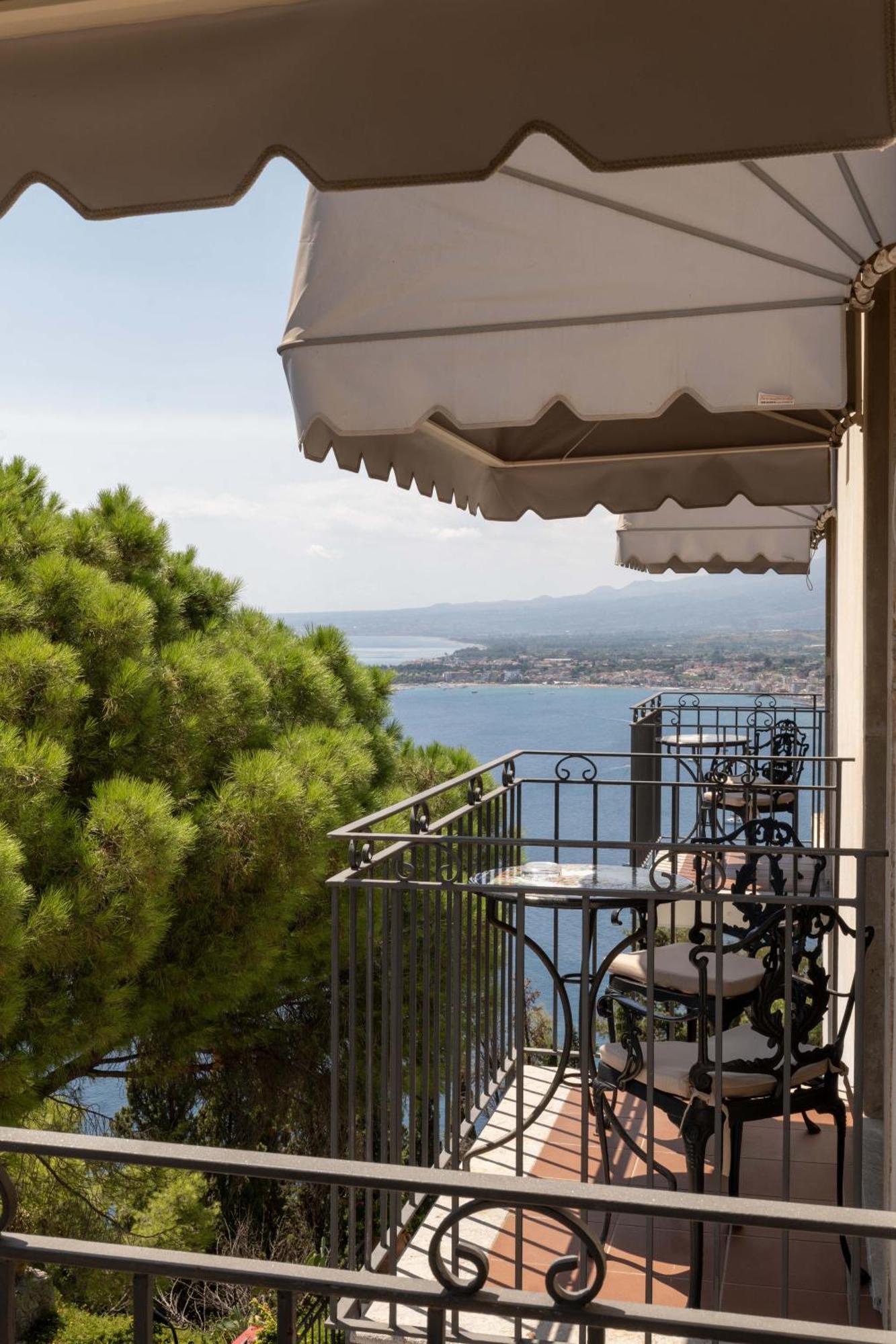 Standard Double Room Balcony Sea View