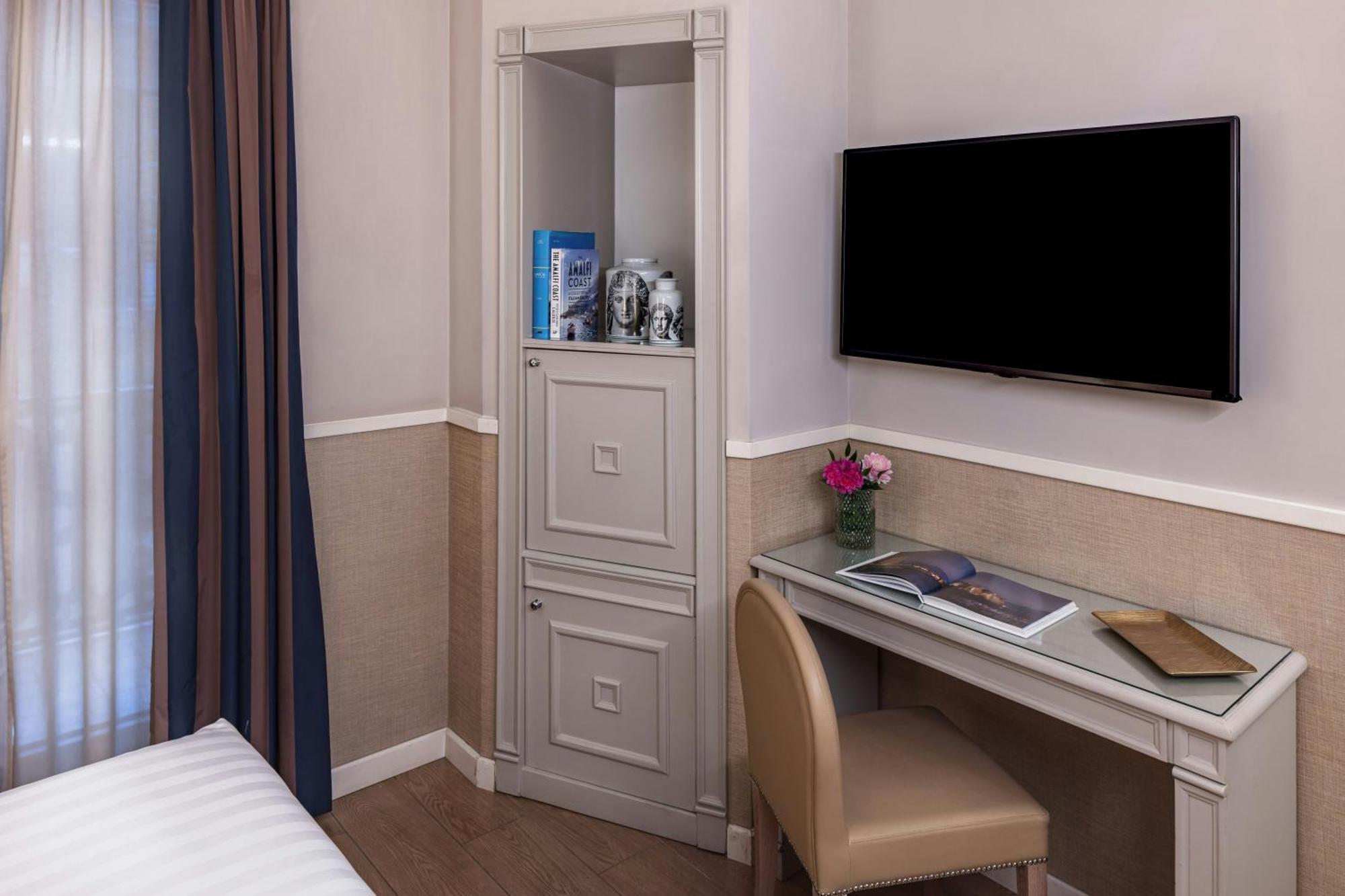 Classic Single Room