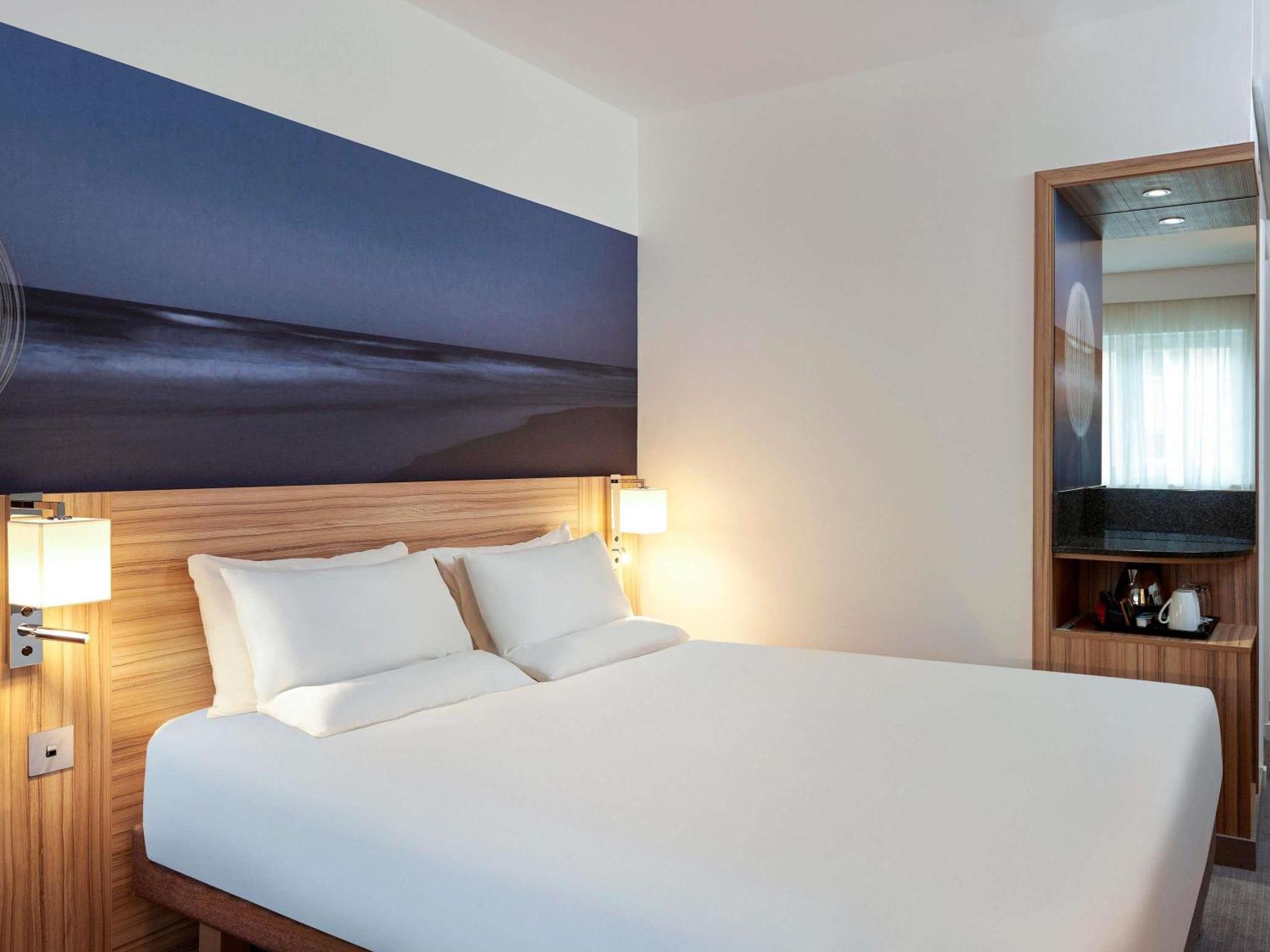 Executive Queen Room