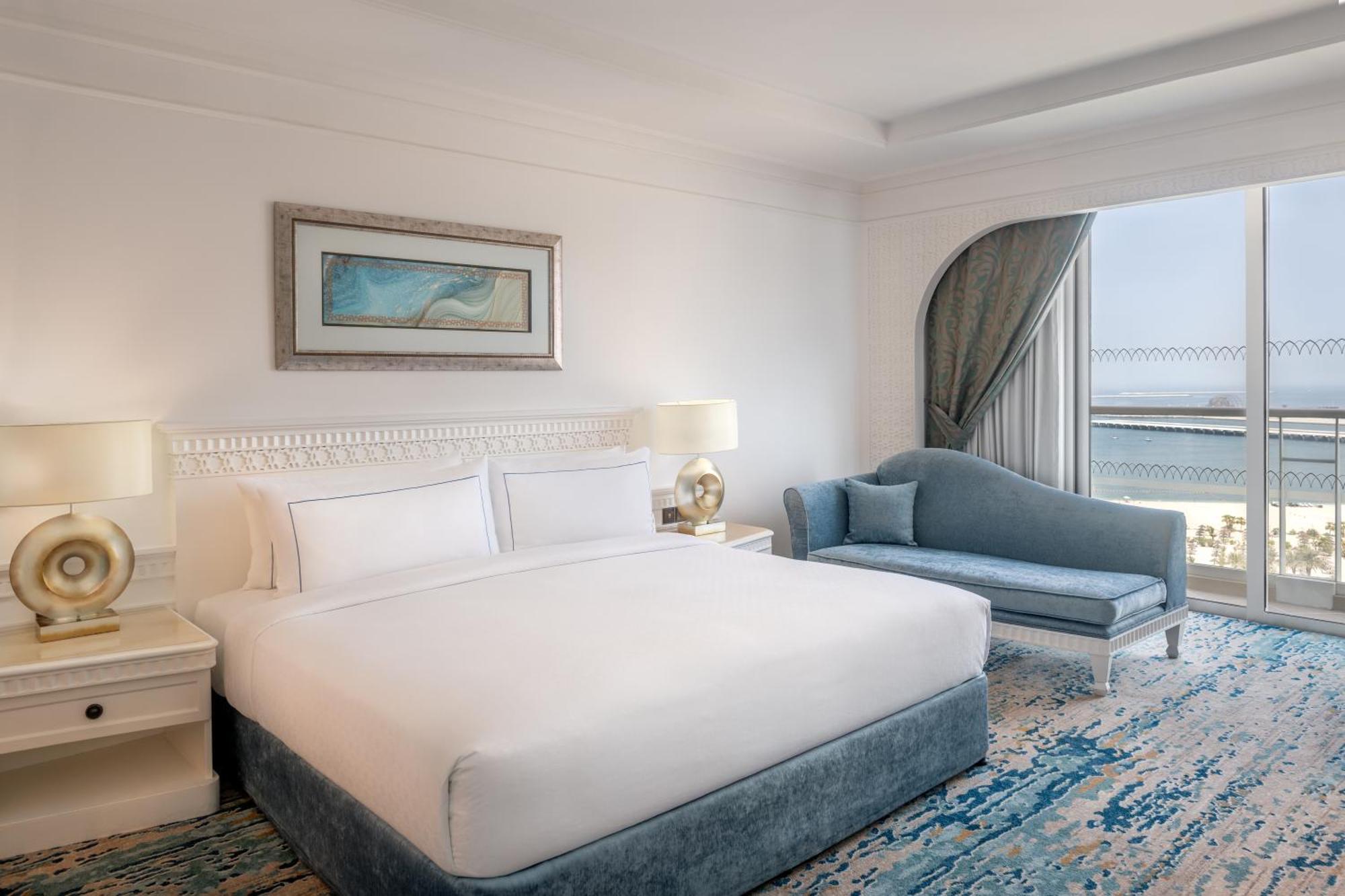 Tower Oceanfront Room – Stunning Sea Views Private Beach Access SPA & Laundry Valid stays until Dec 20th 2026