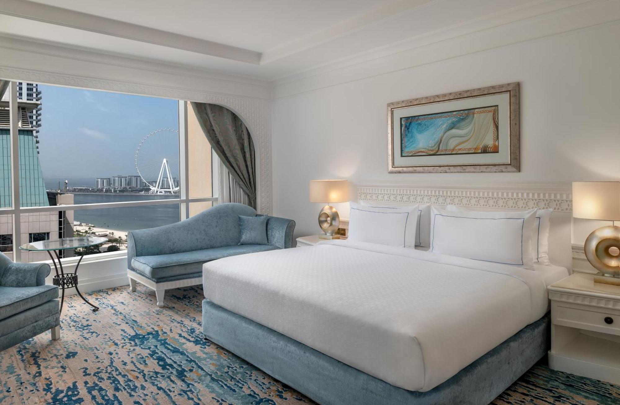 Tower Oceanfront Room – Stunning Sea Views Private Beach Access SPA & Laundry Valid stays until Dec 20th 2026