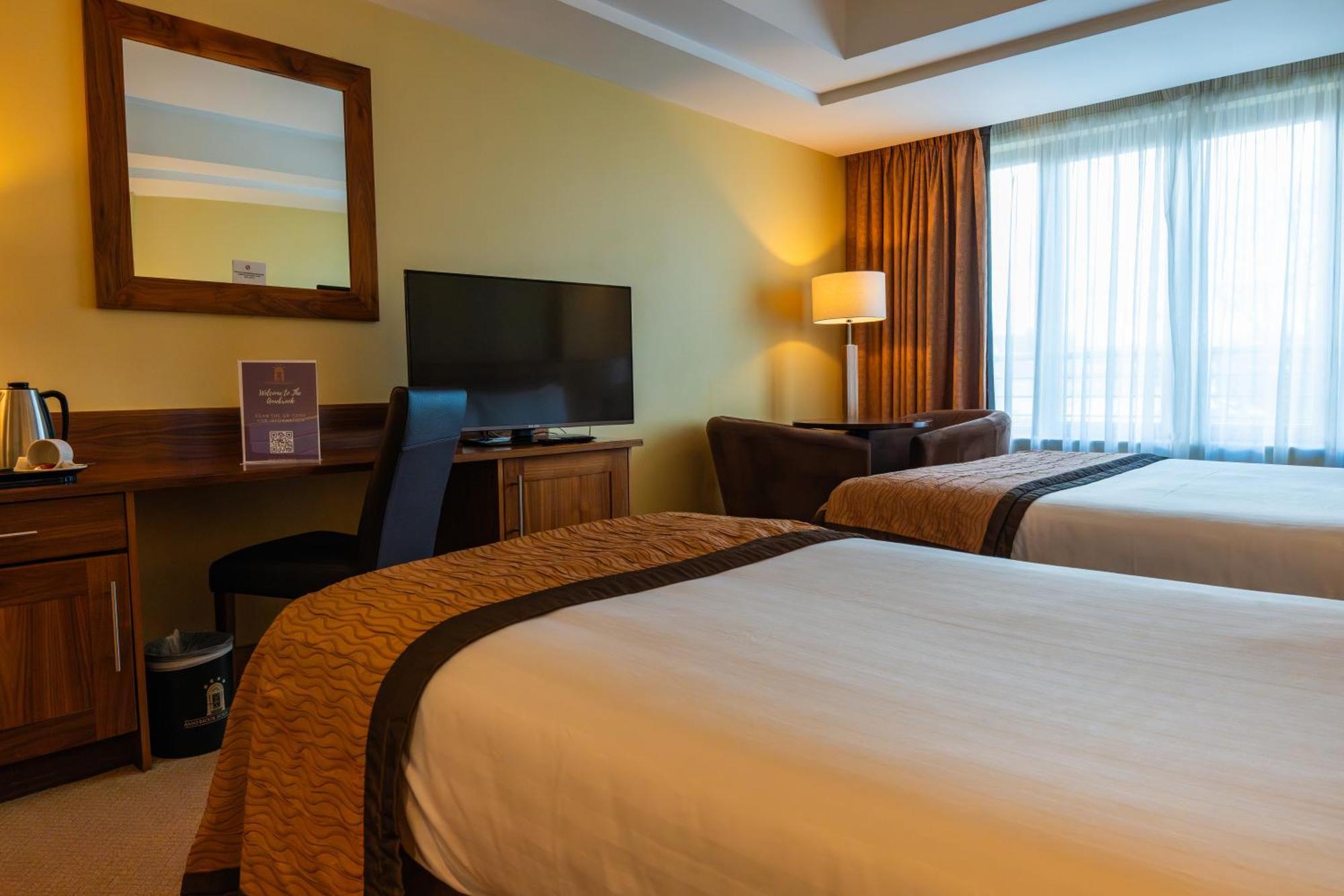 Basic Triple Room