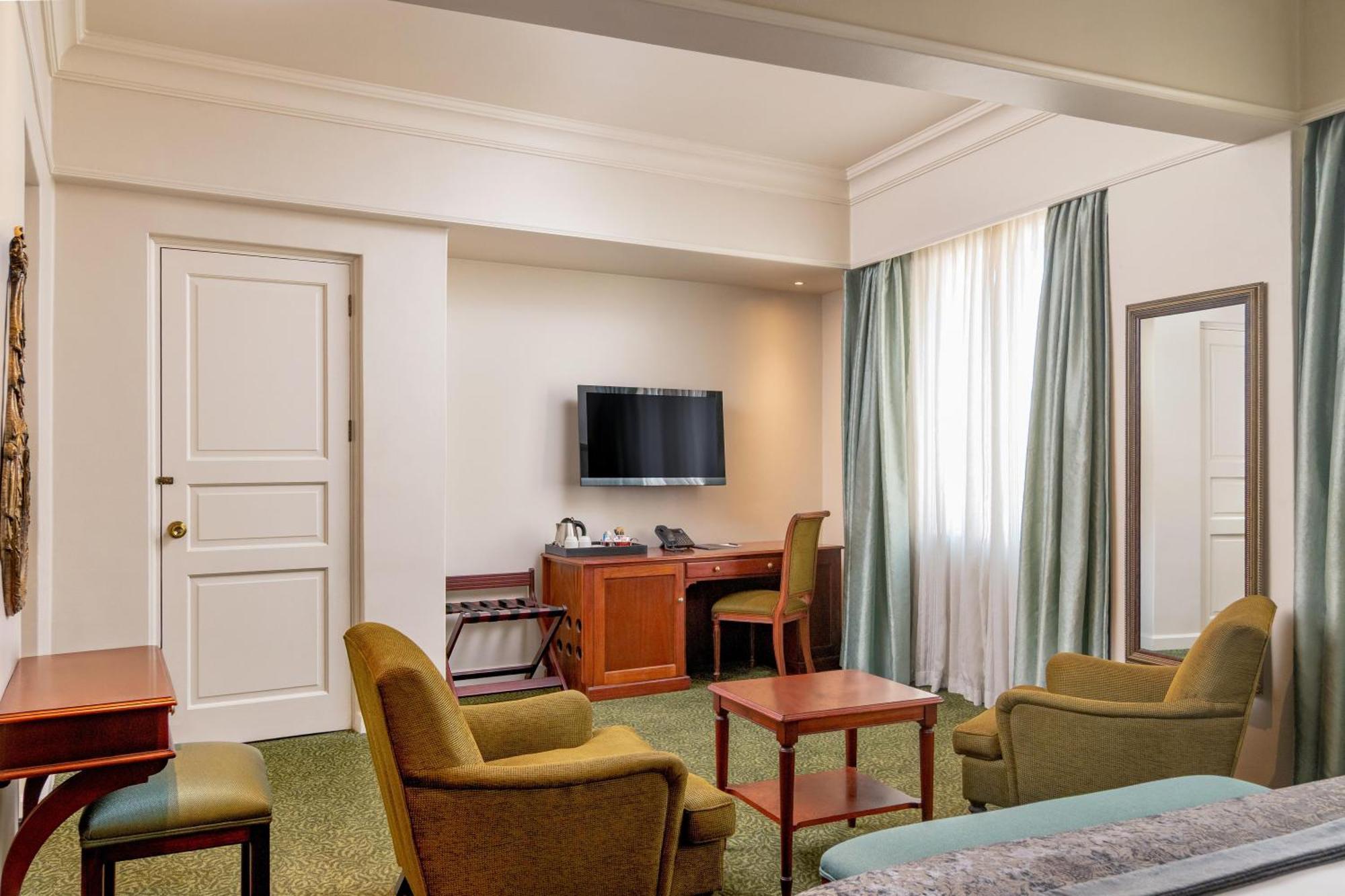 Executive Room Twin Beds Non Smoking