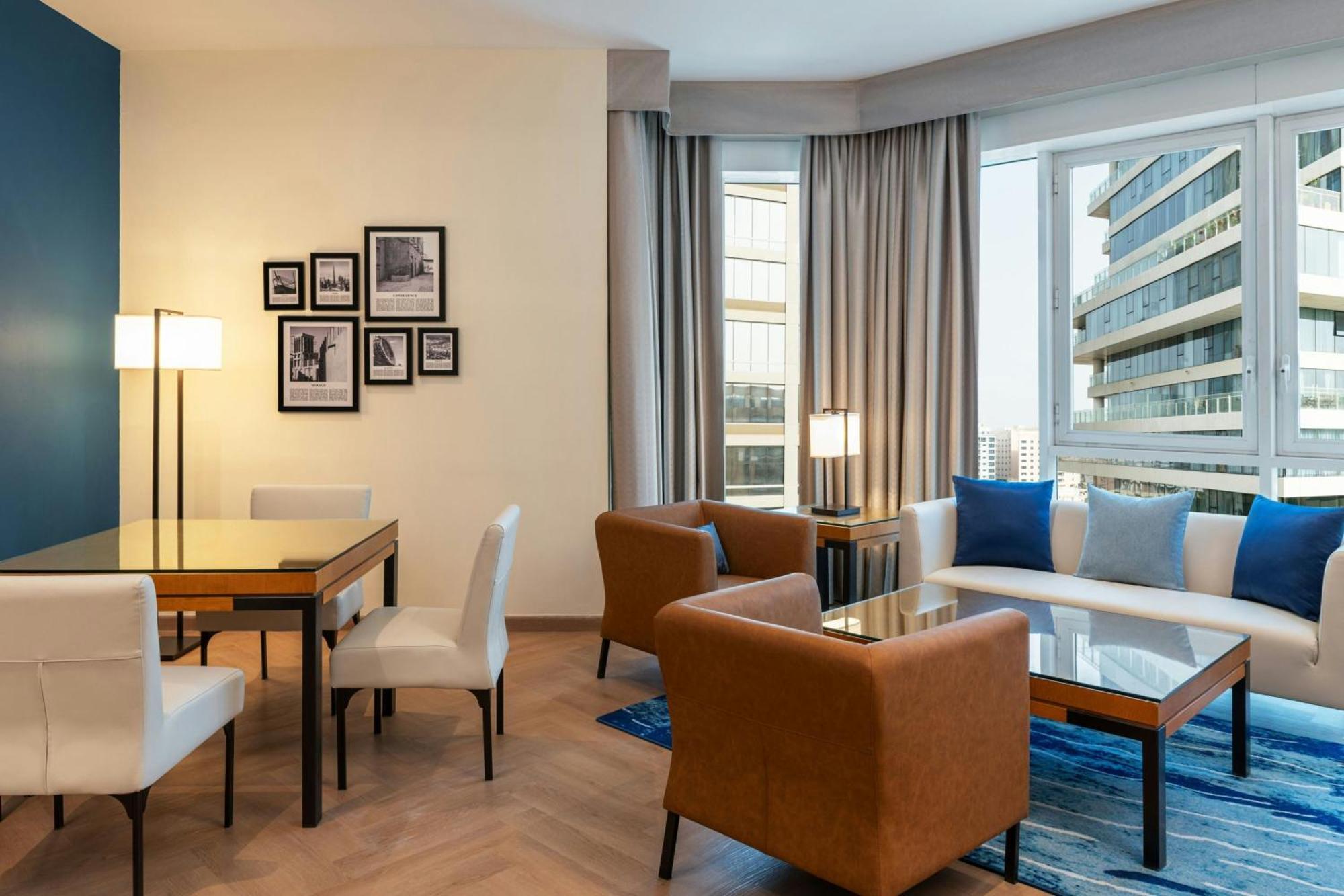 1 Bedroom Suite 1 King