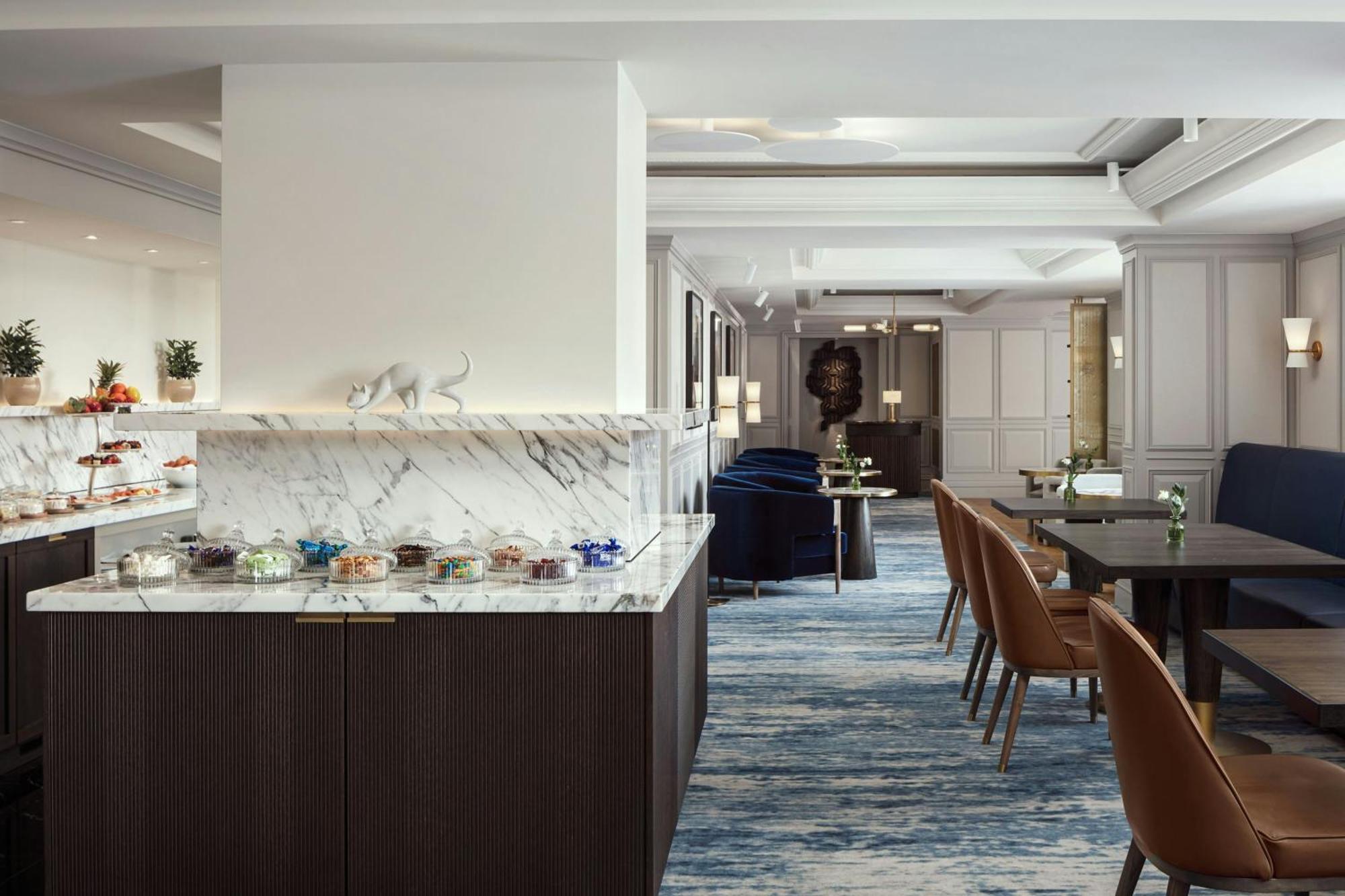 Club King Room Club Lounge Access