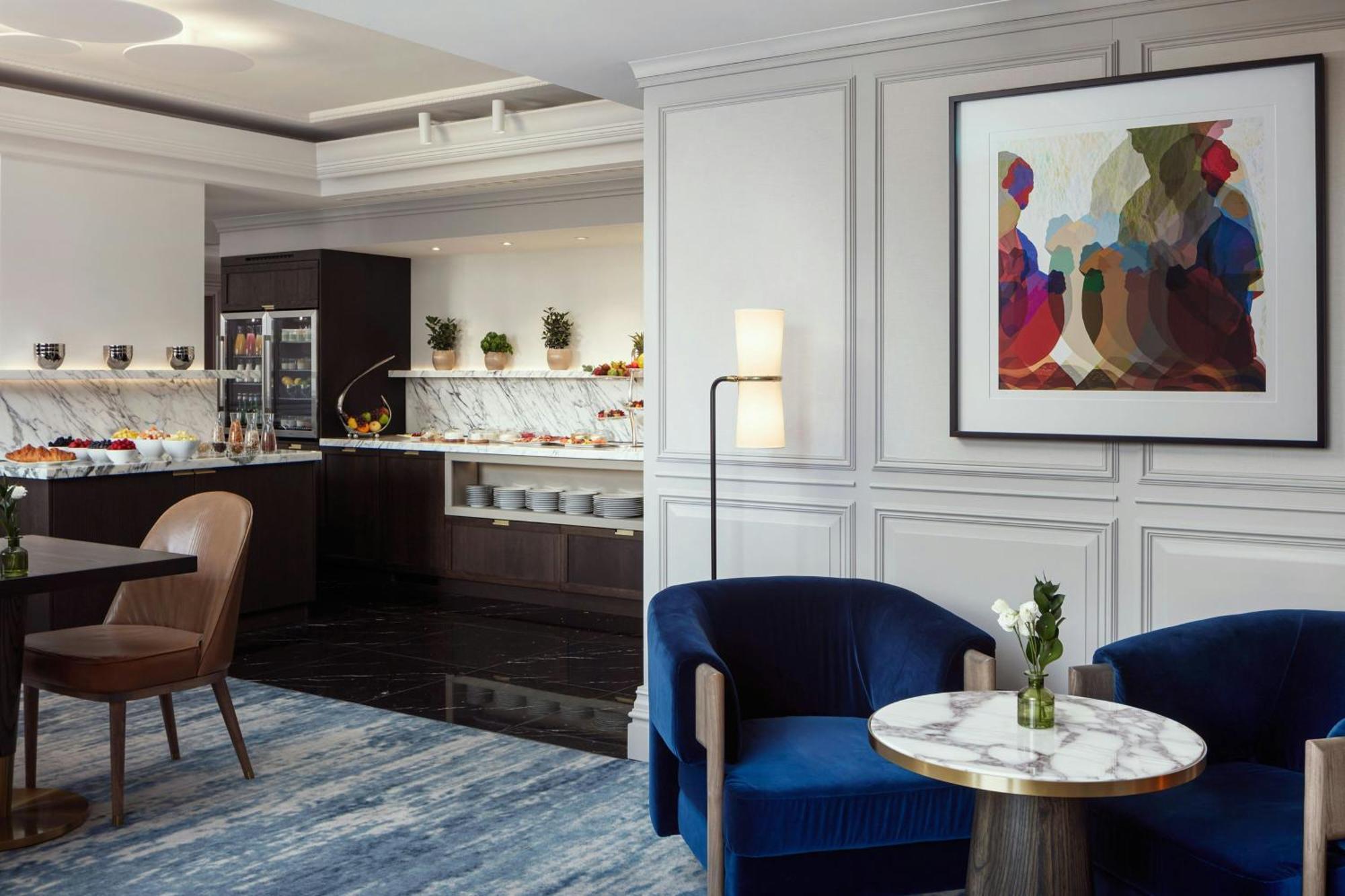 Club King Room Club Lounge Access