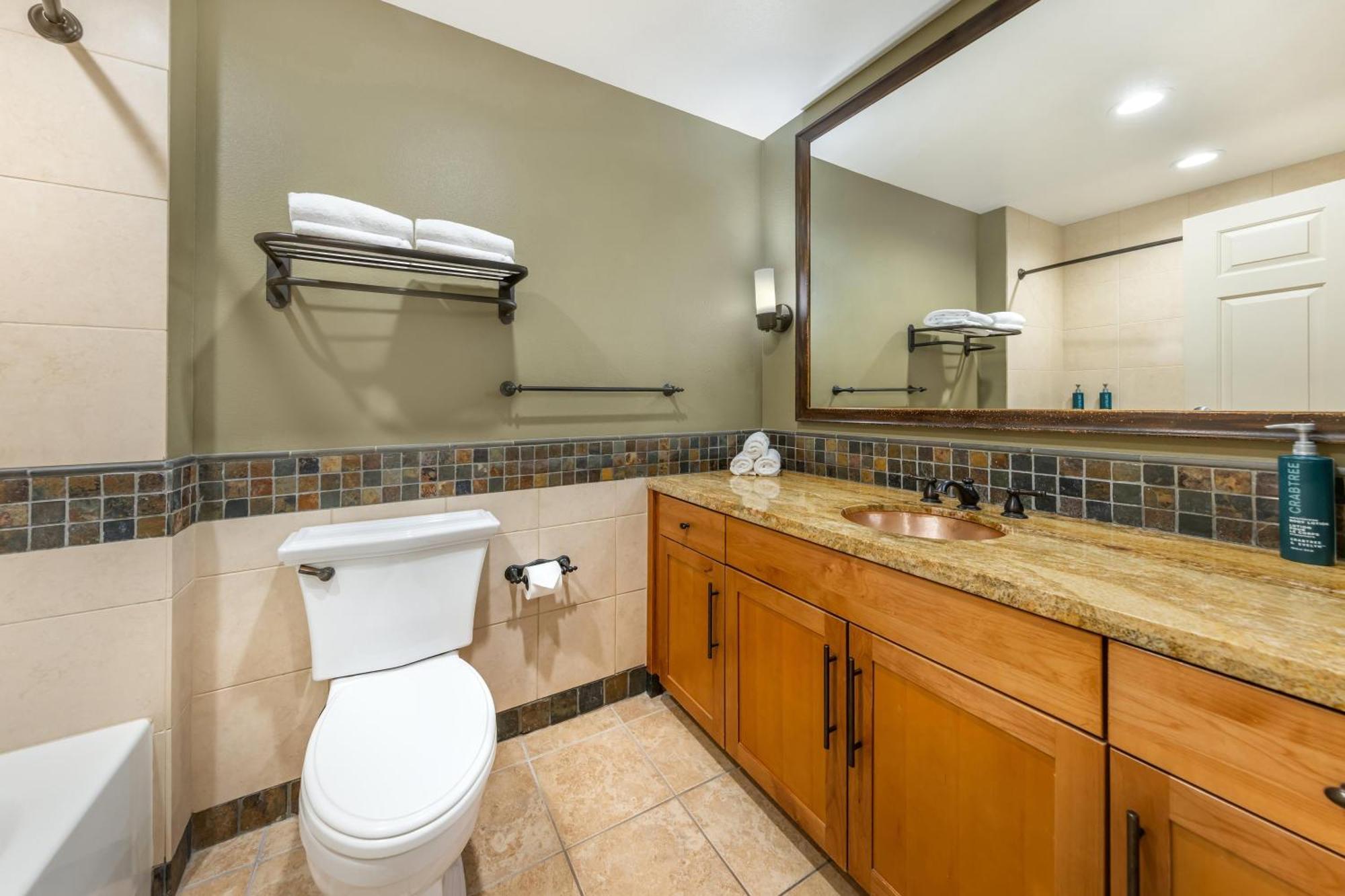 Queen Studio Kitchenette