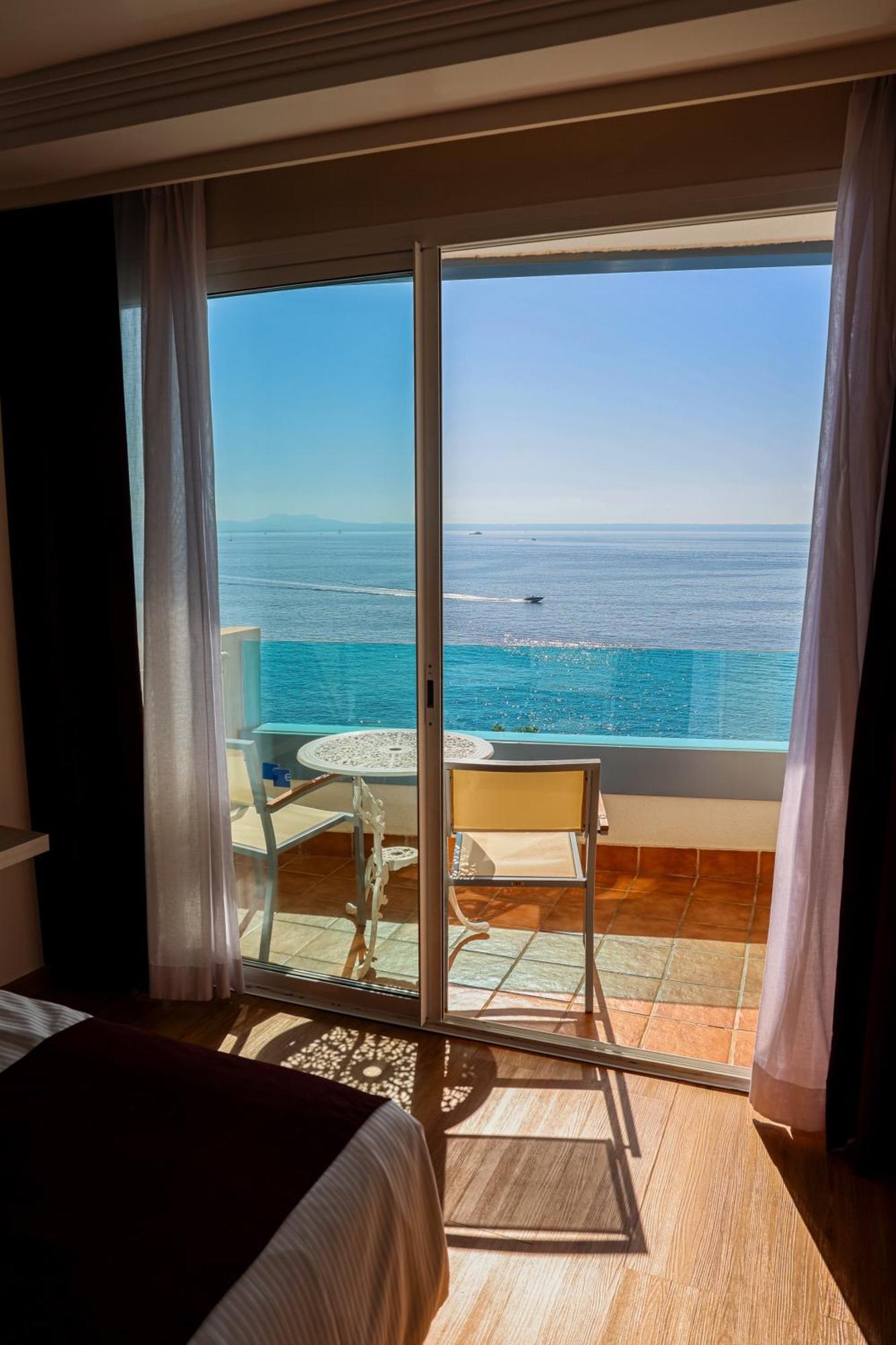 Single Room Sea View