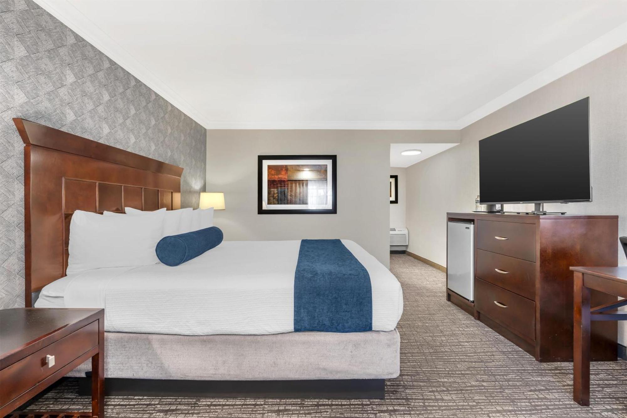 Zimmer mit Kingsize-Bett