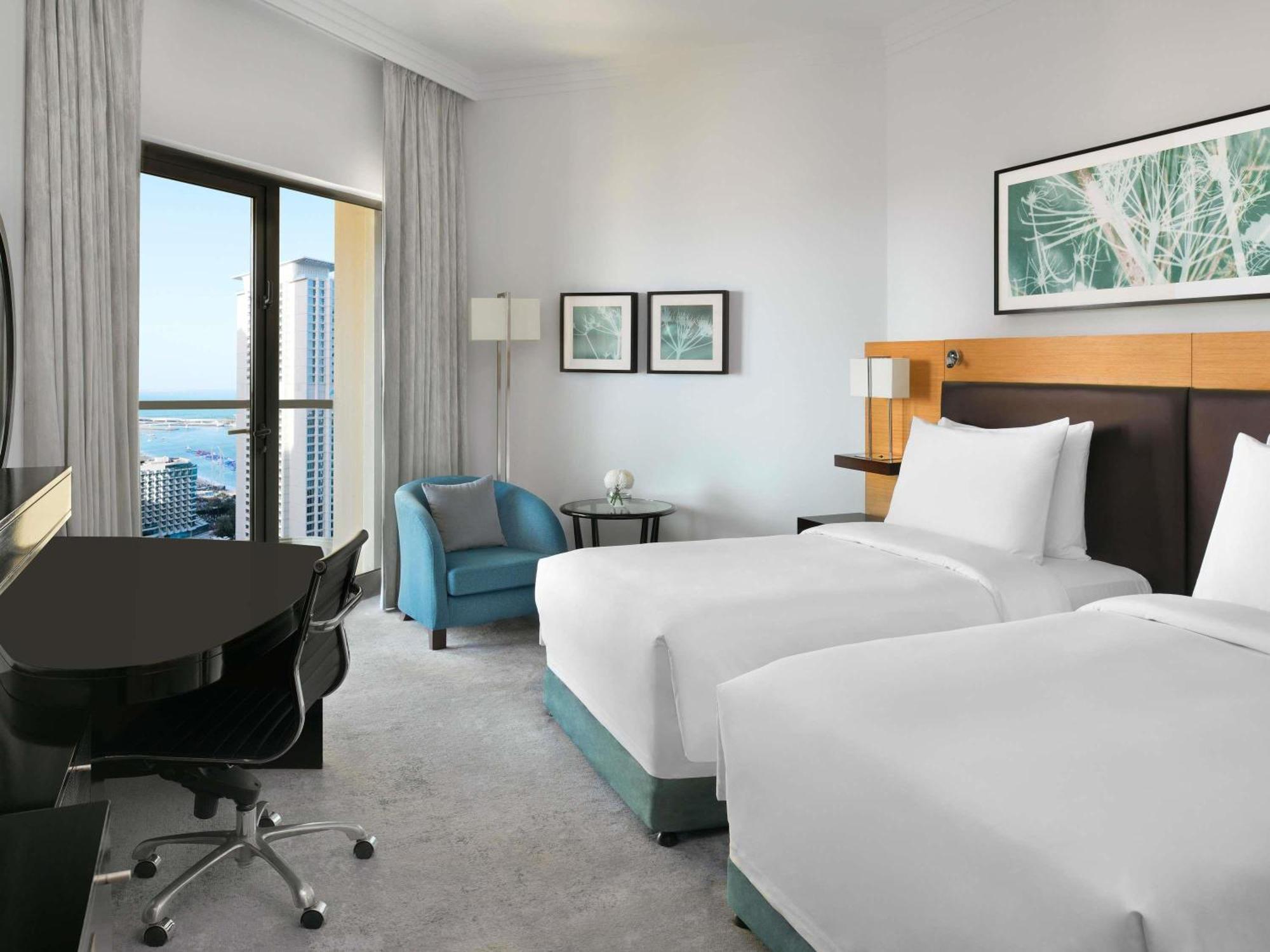 Deluxe Twin Partial Sea View Balcony