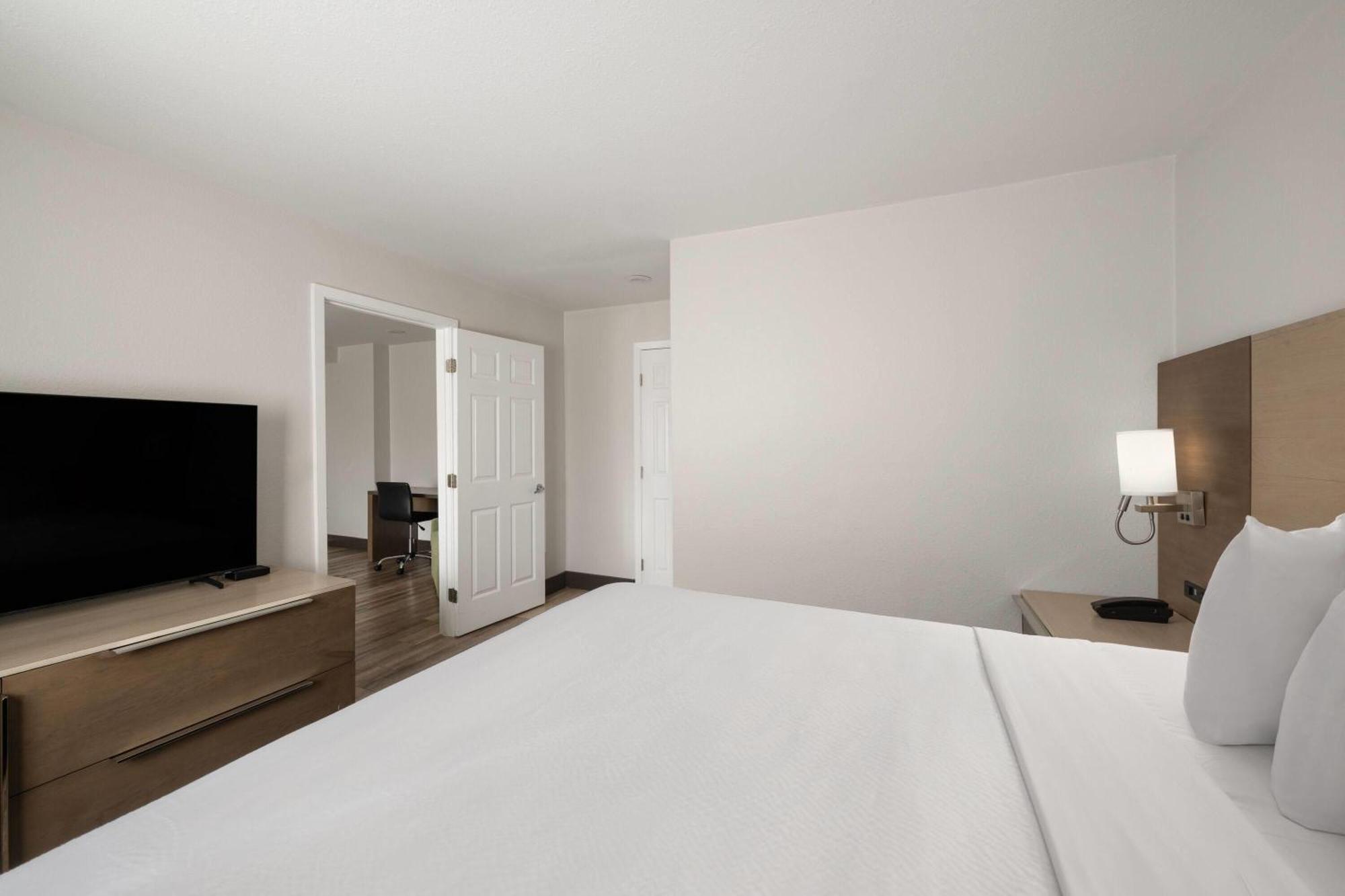 King Studio Suite Non-Smoking