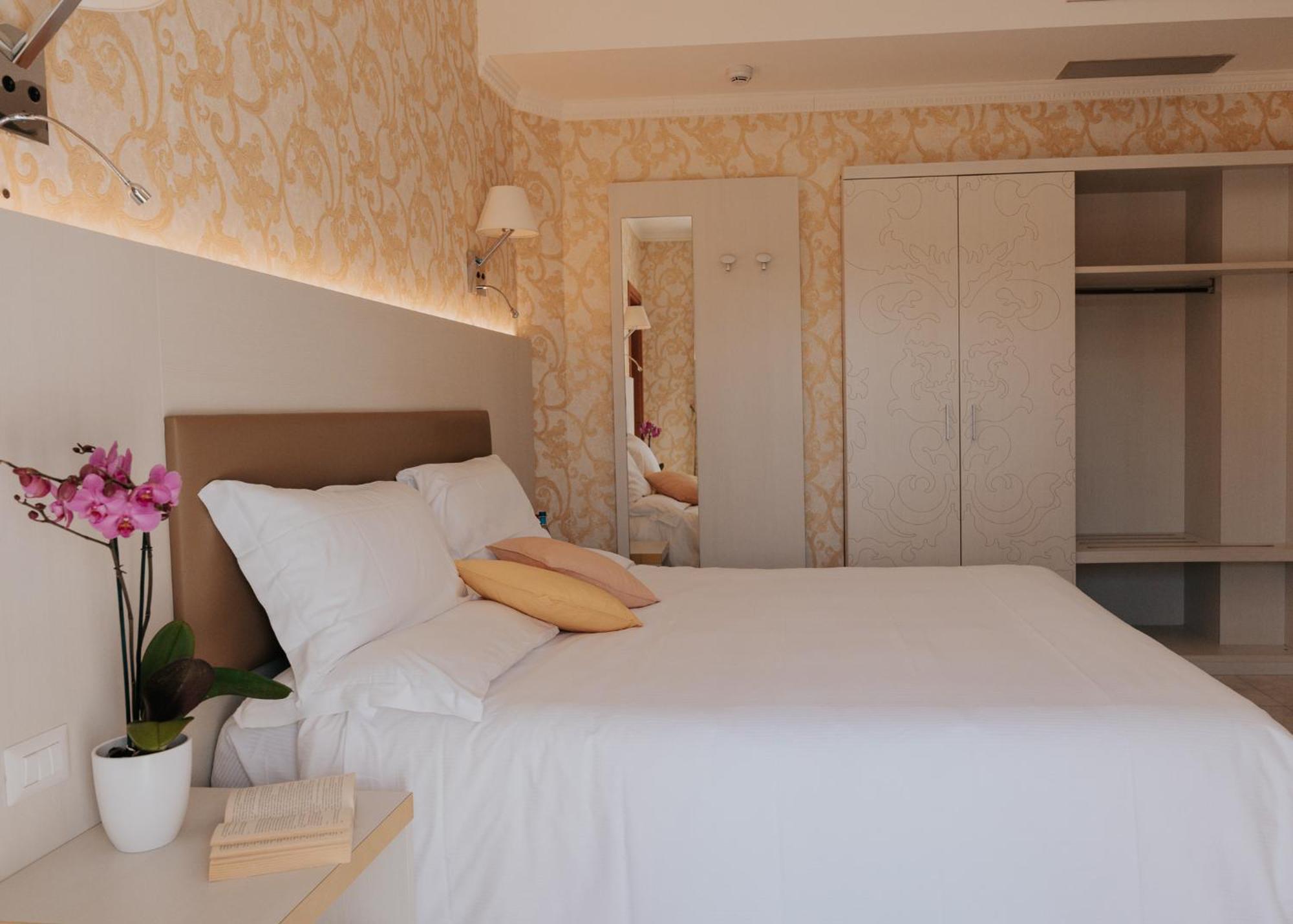 Quarto Duplo ou Twin Deluxe com Vista Lago