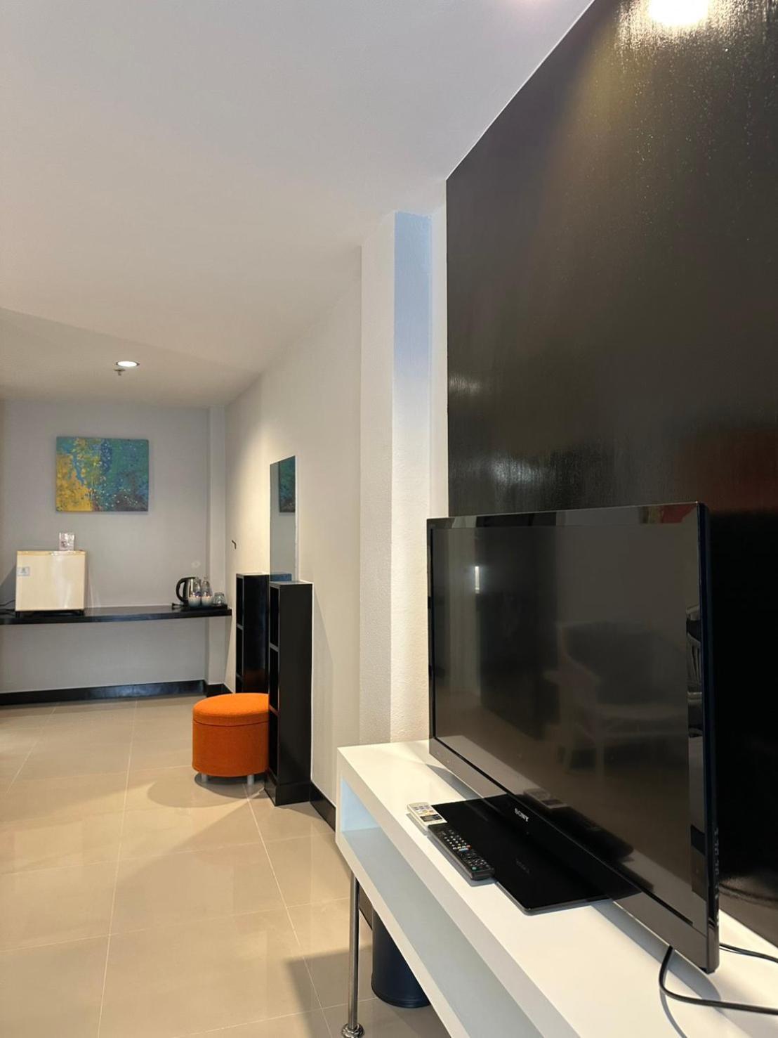 Deluxe Double Room Pool Access