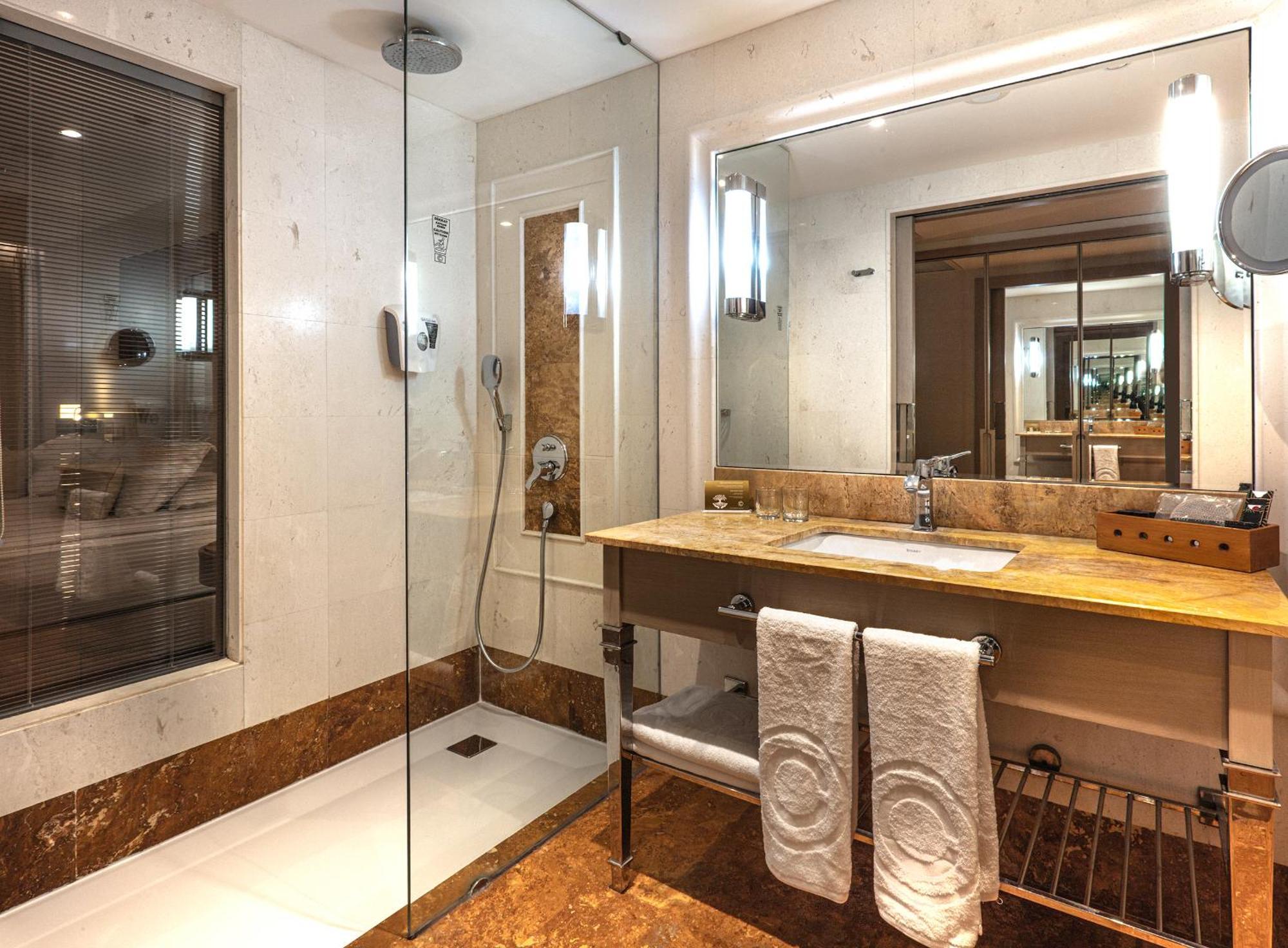 Superior Double or Twin Room Sea View