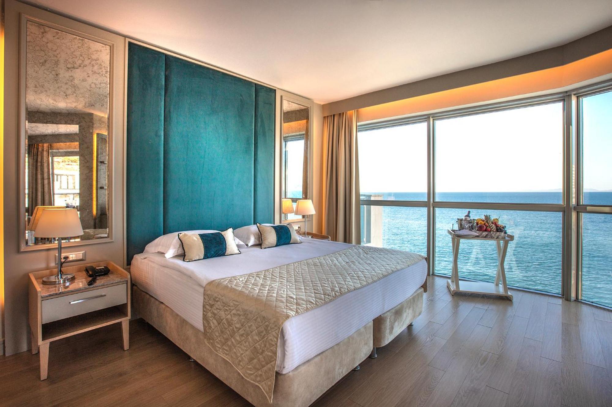 Superior Double or Twin Room Sea View