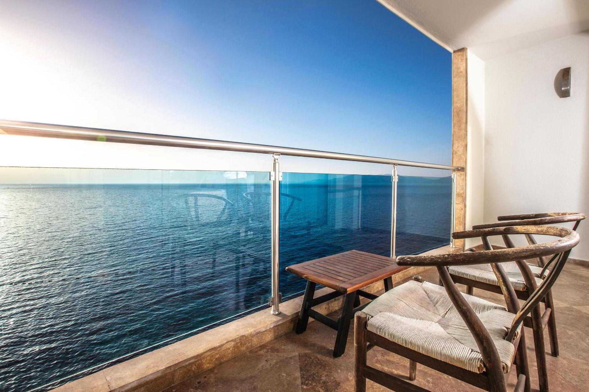 Superior Double or Twin Room Sea View