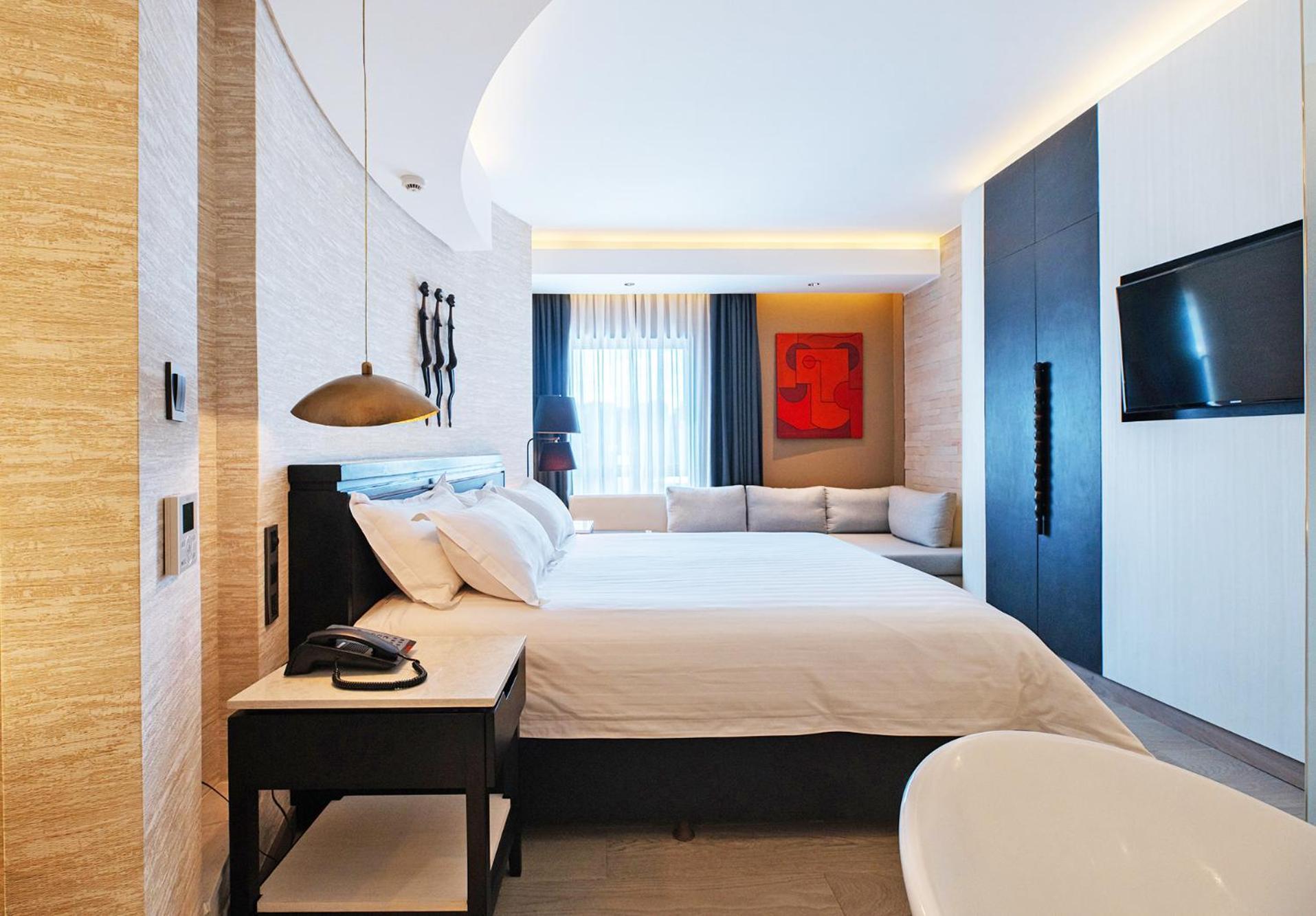 Superior King Room