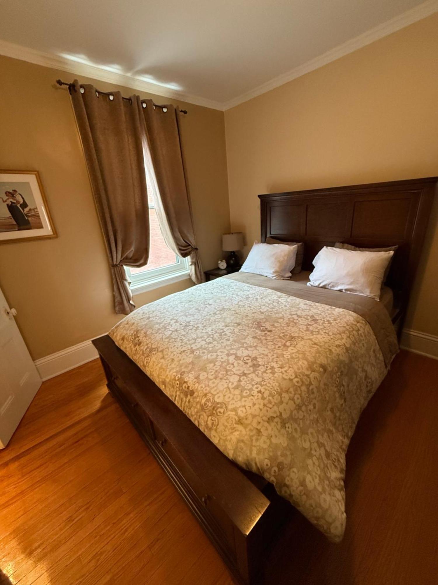 Double Room Private Bathroom