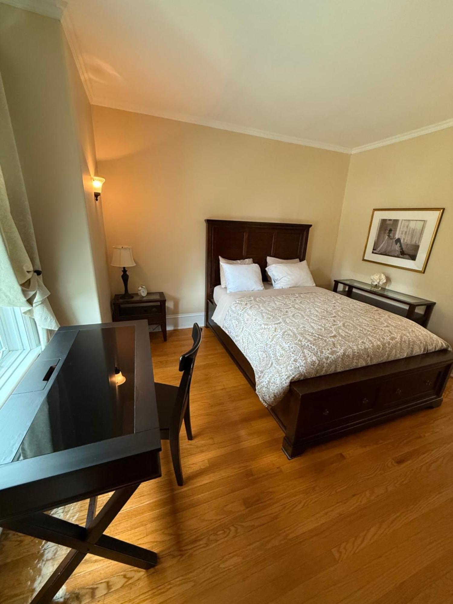 Double Room Private Bathroom