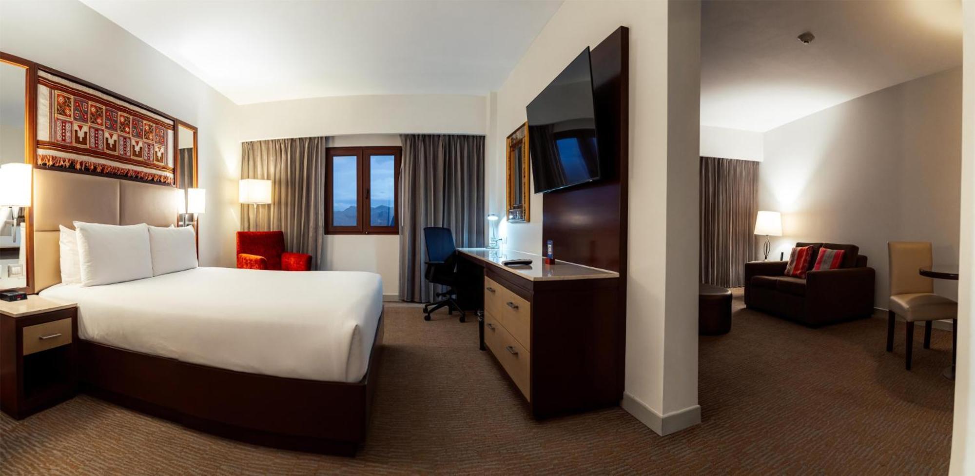 One-Bedroom King Suite
