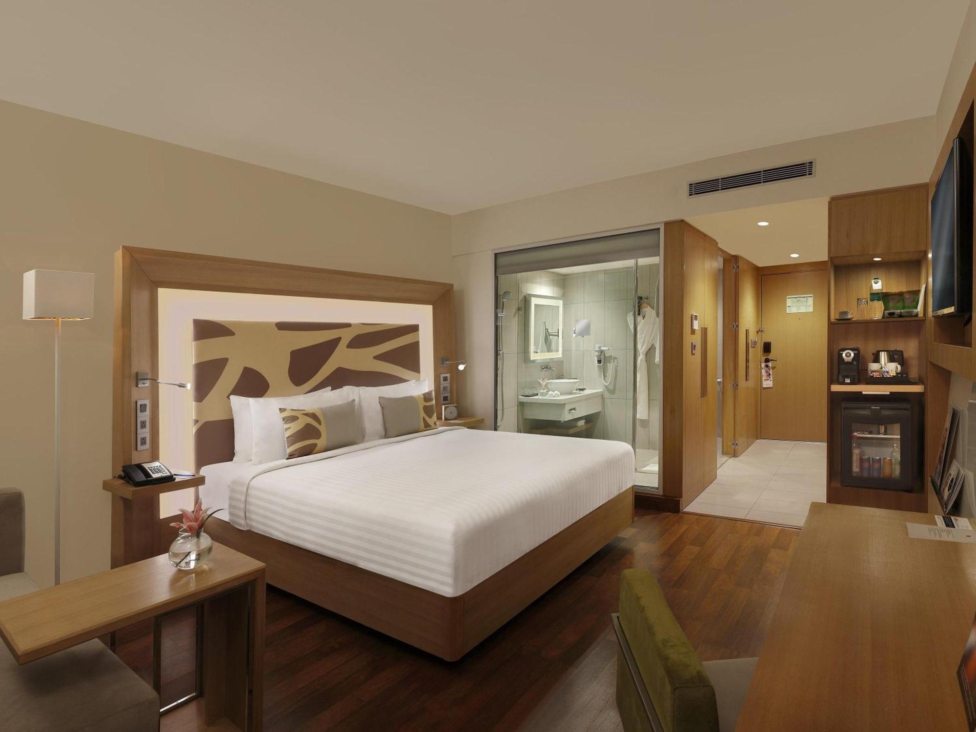 Superior Room - King Bed - 25% off on Food & Soft Beverages at Coffee Shop,1731516256:JPEG