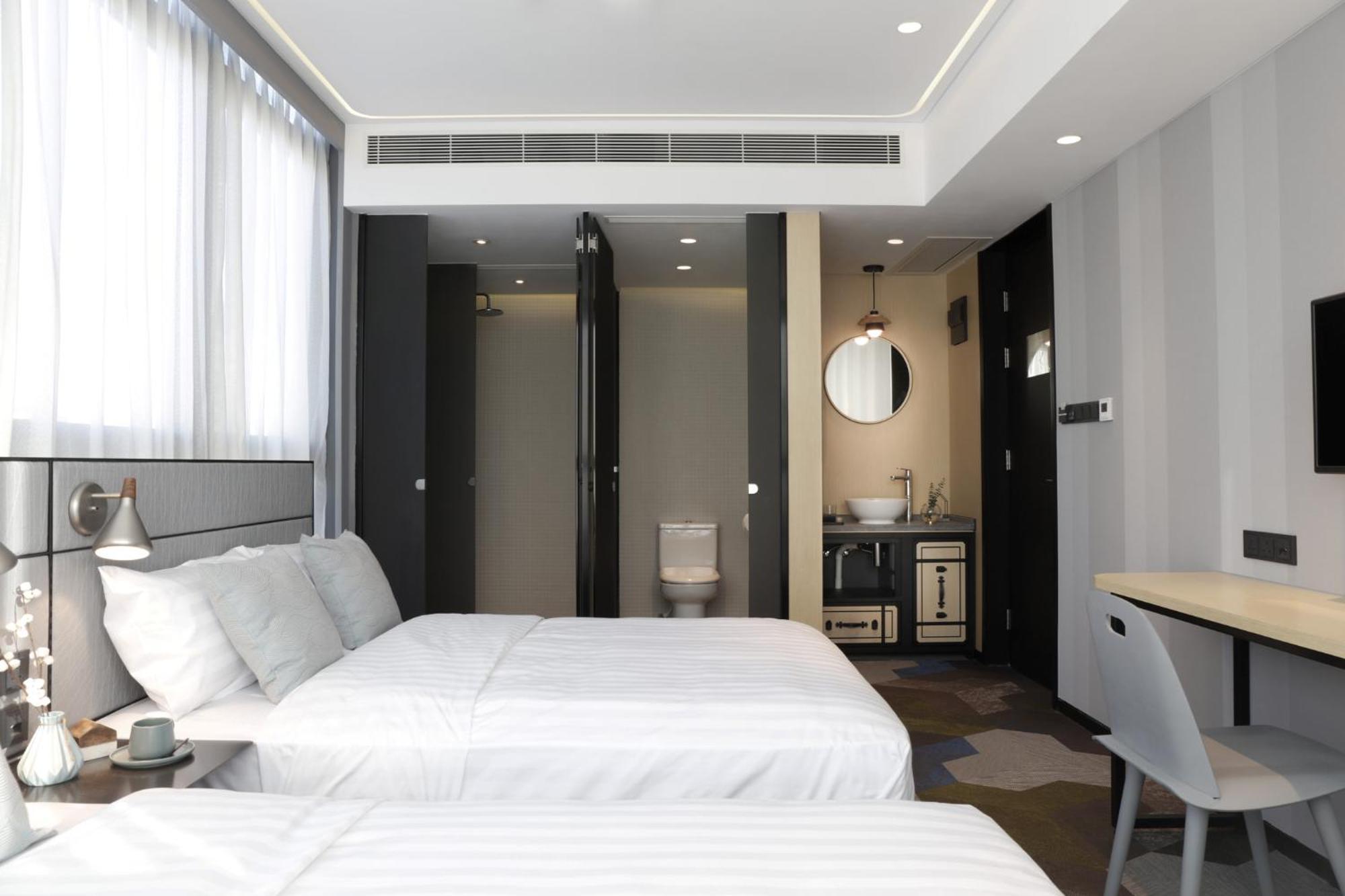 Premier Ease Upper Floors