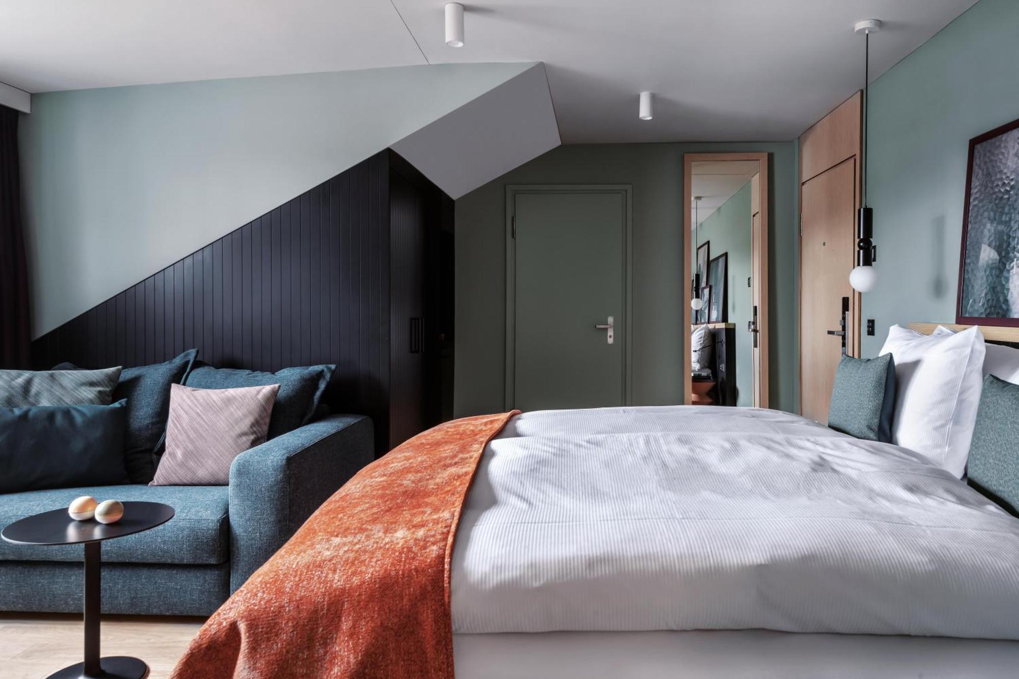 Standard King Room