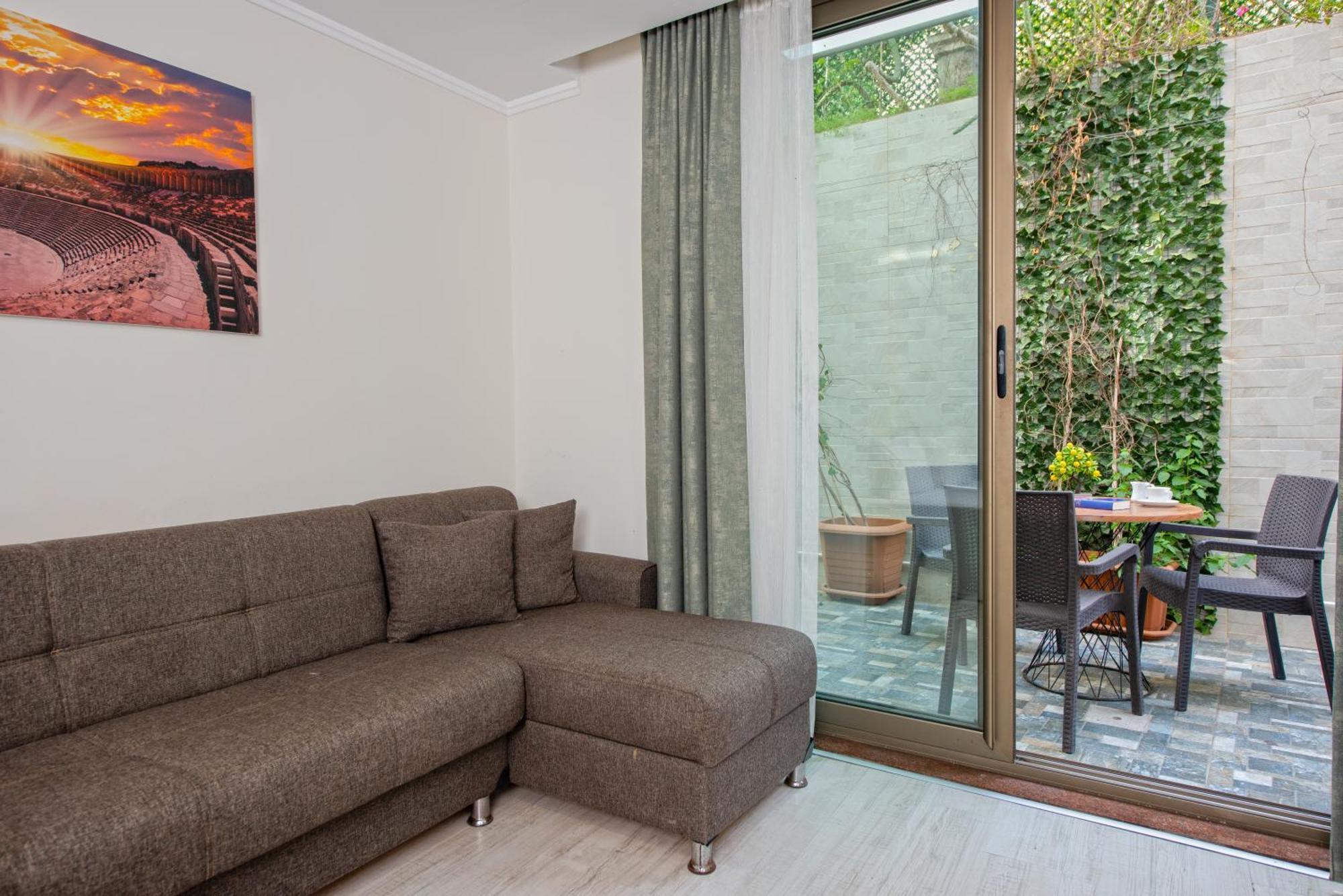 Quadruple Room Garden View