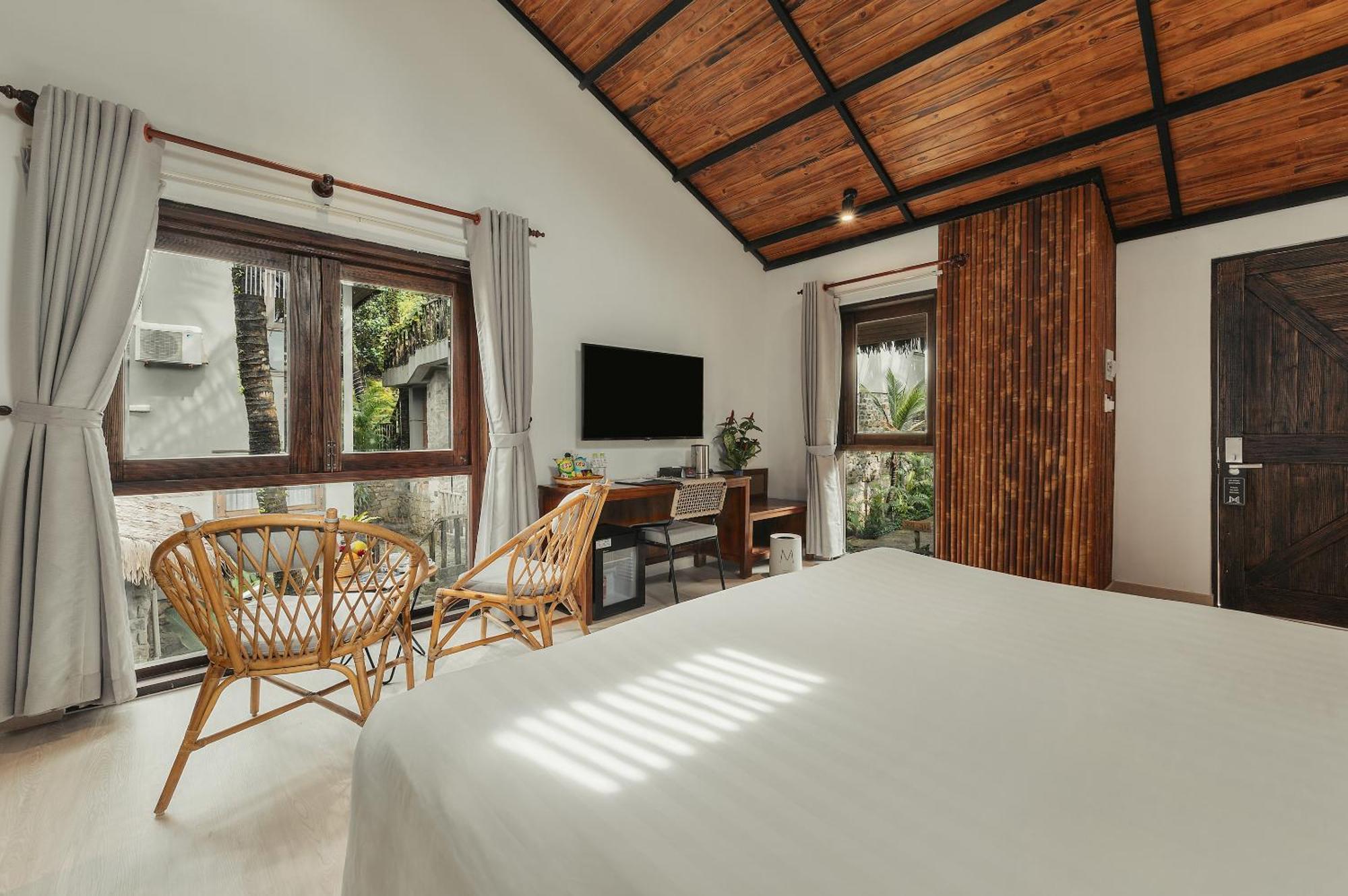 Cozy Double room Tropical Village