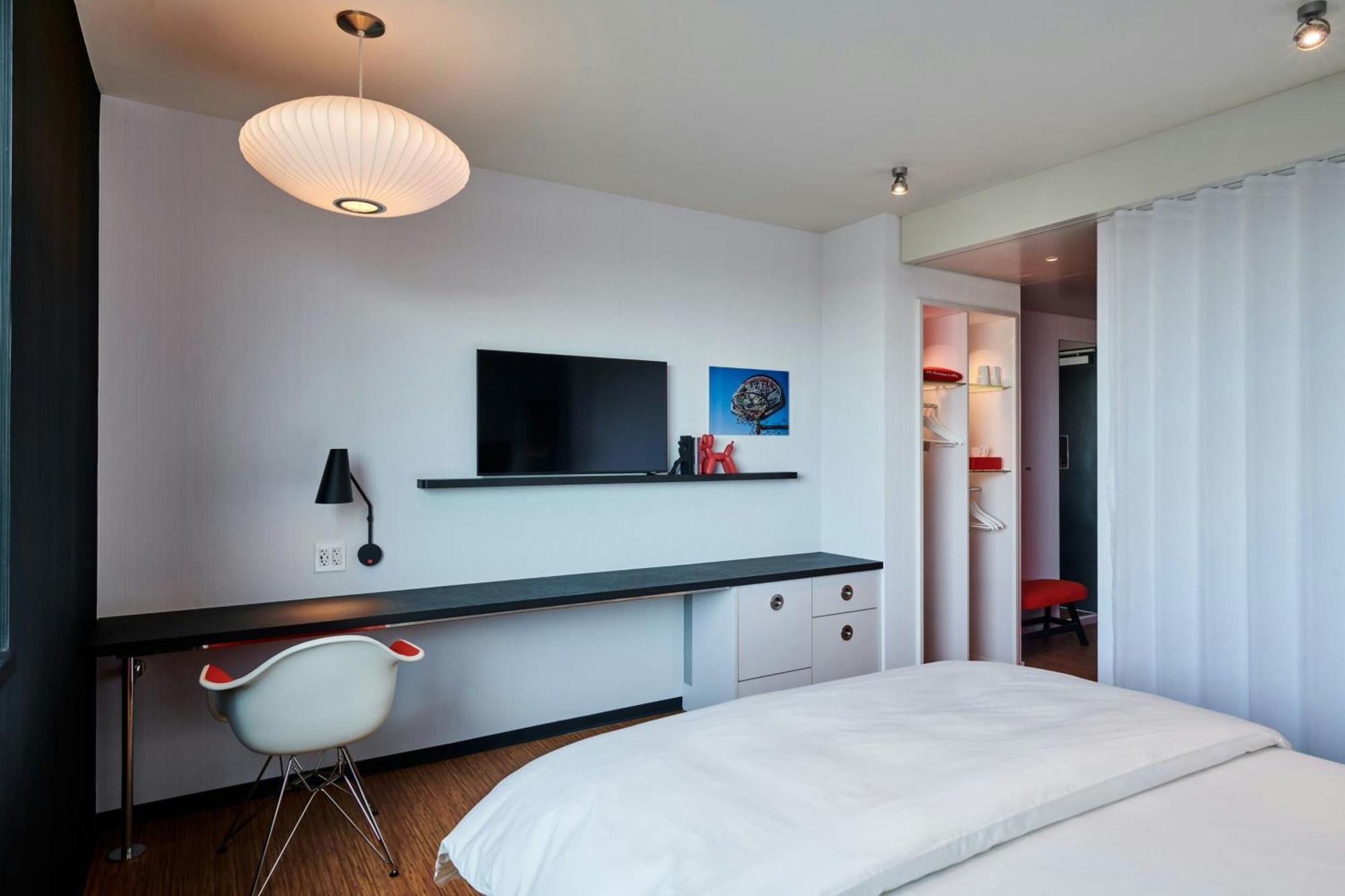 King Room Accessible