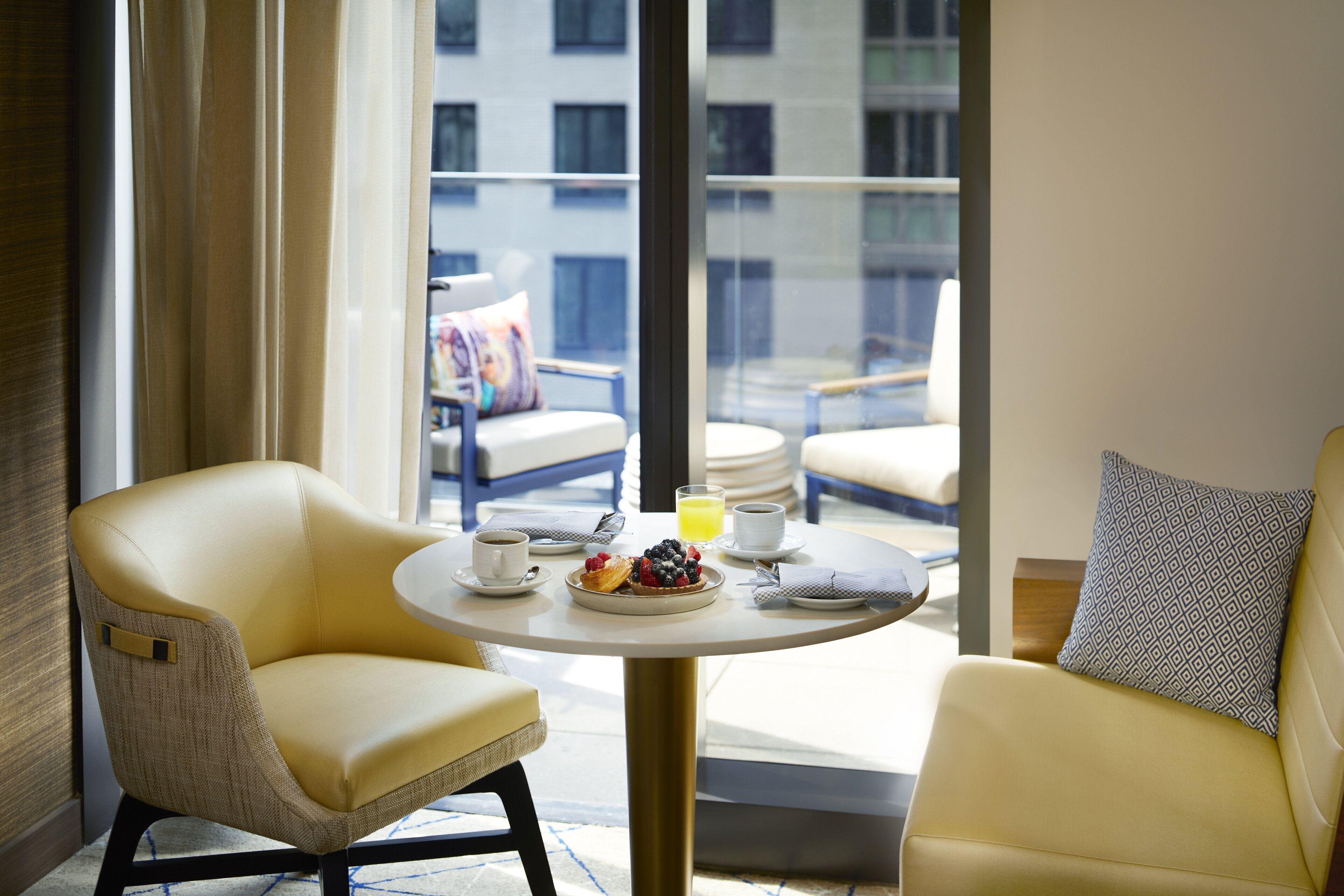 Superior King Room Balcony