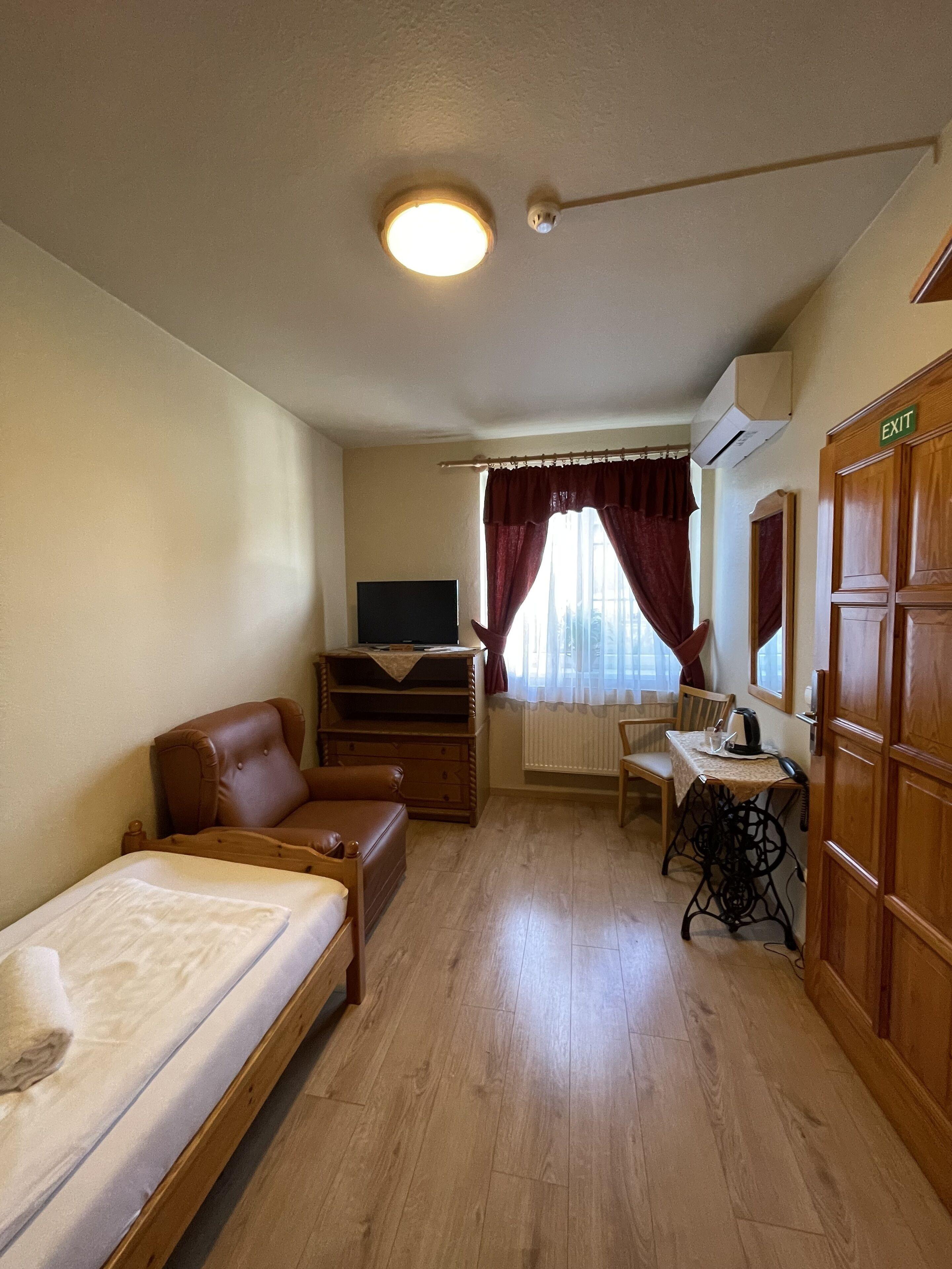 Single Room