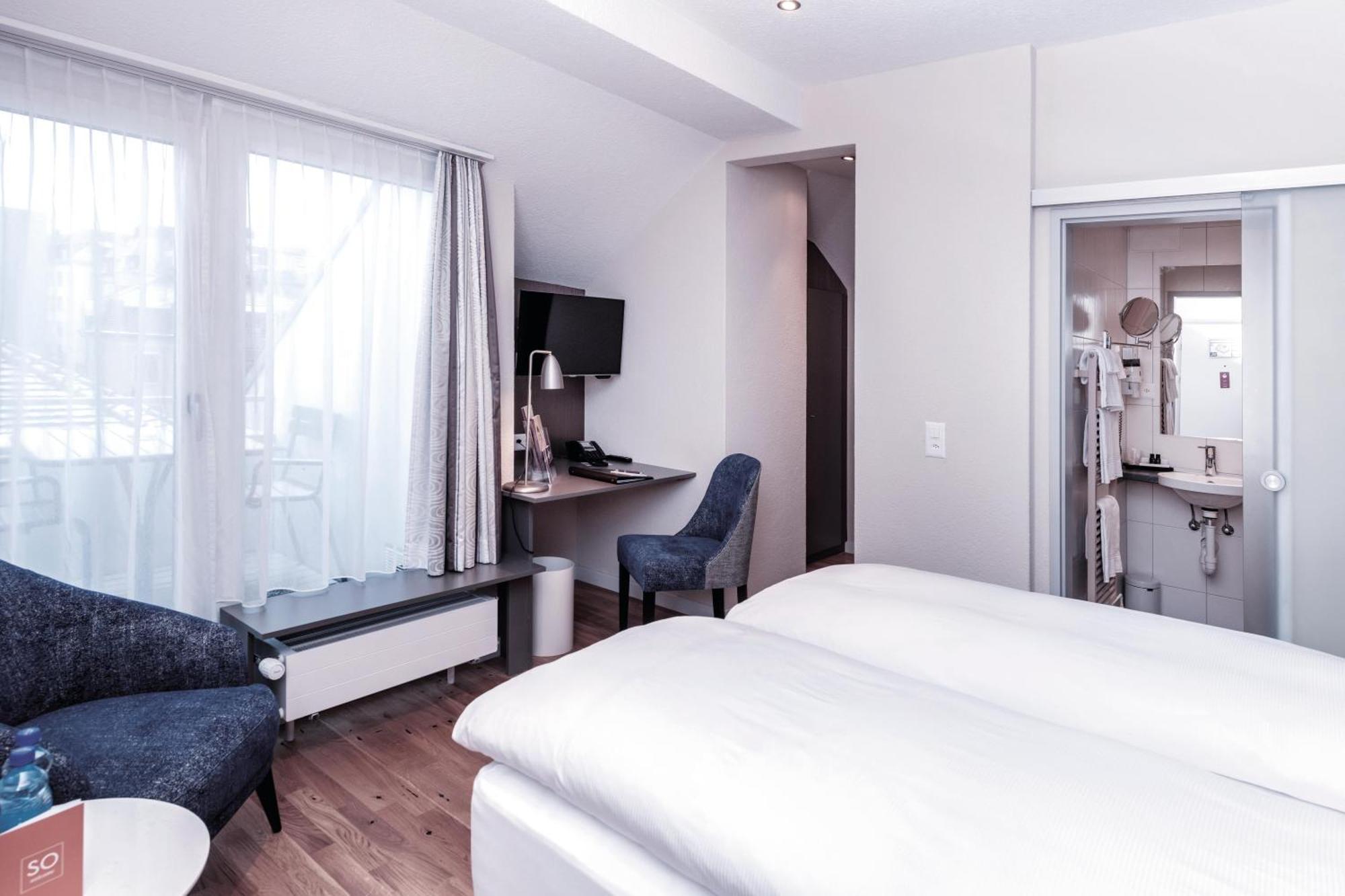 Superior Queen Room
