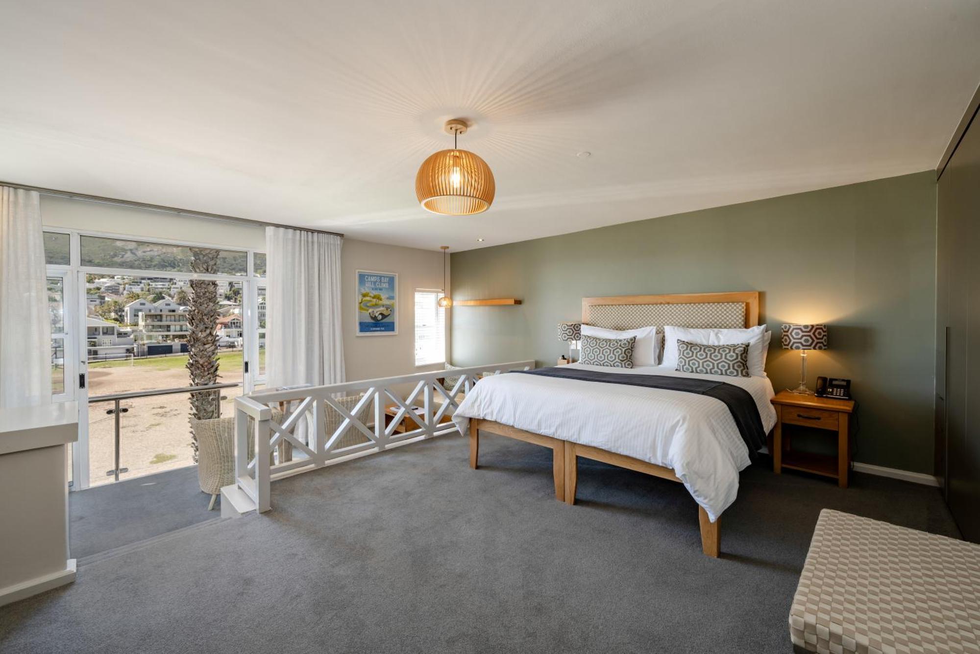 Sea Mountain Room