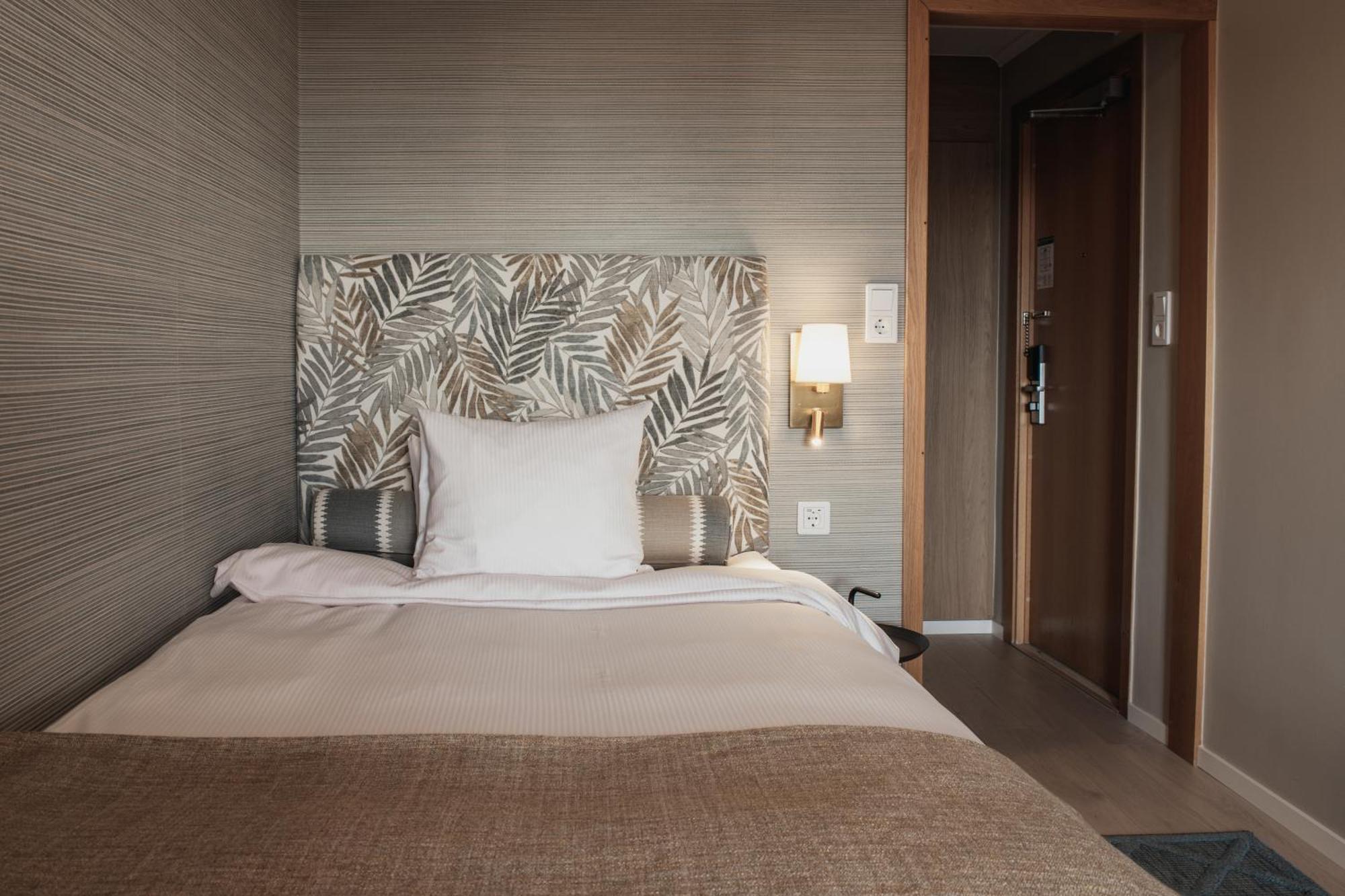 Compact Single Room
