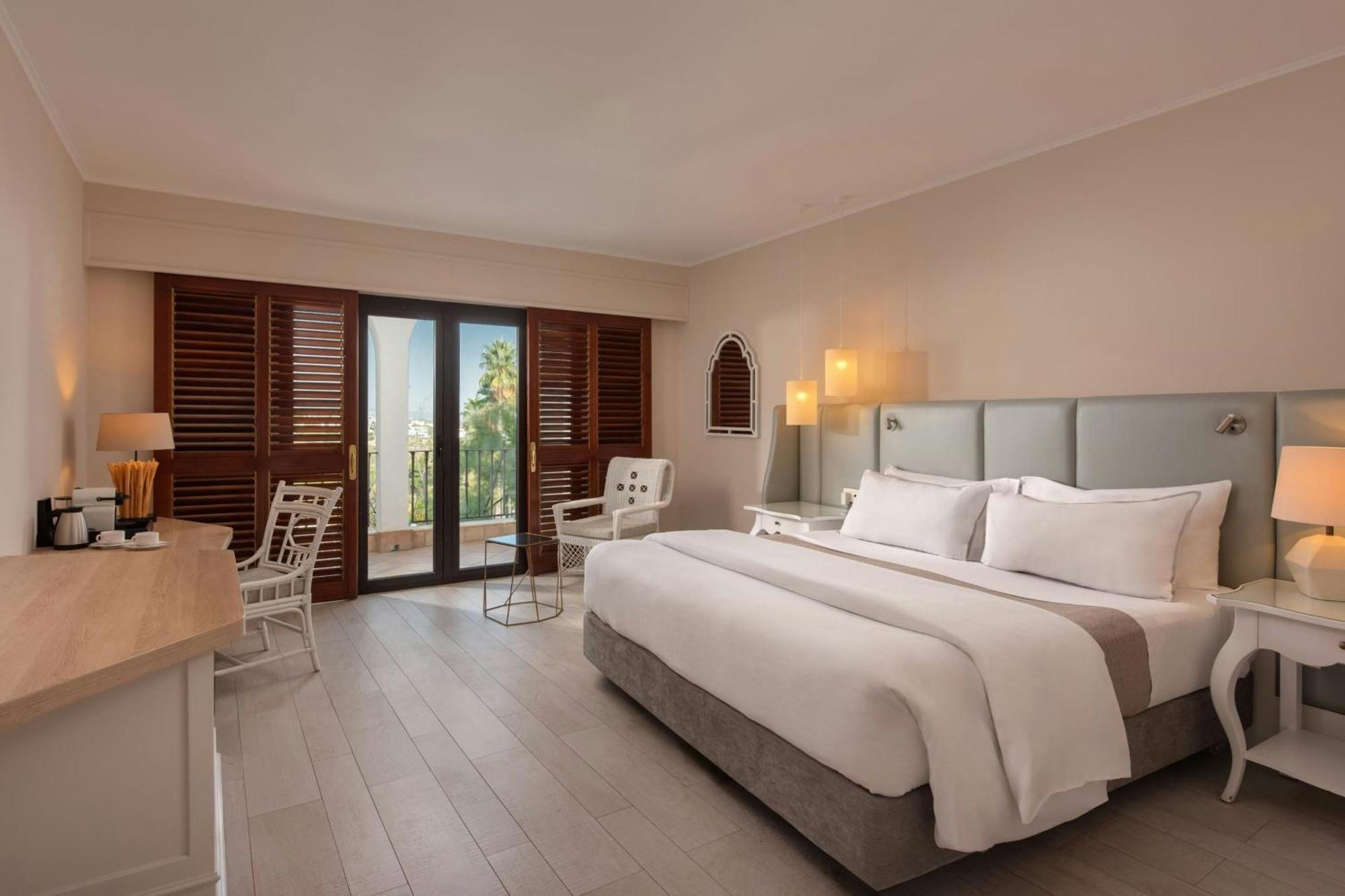 Classic Double Room with Panoramic View,1697787873:JPEG