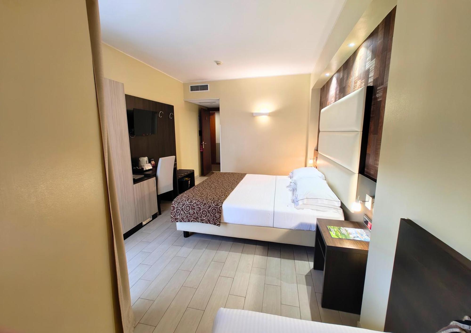Premium Triple Room