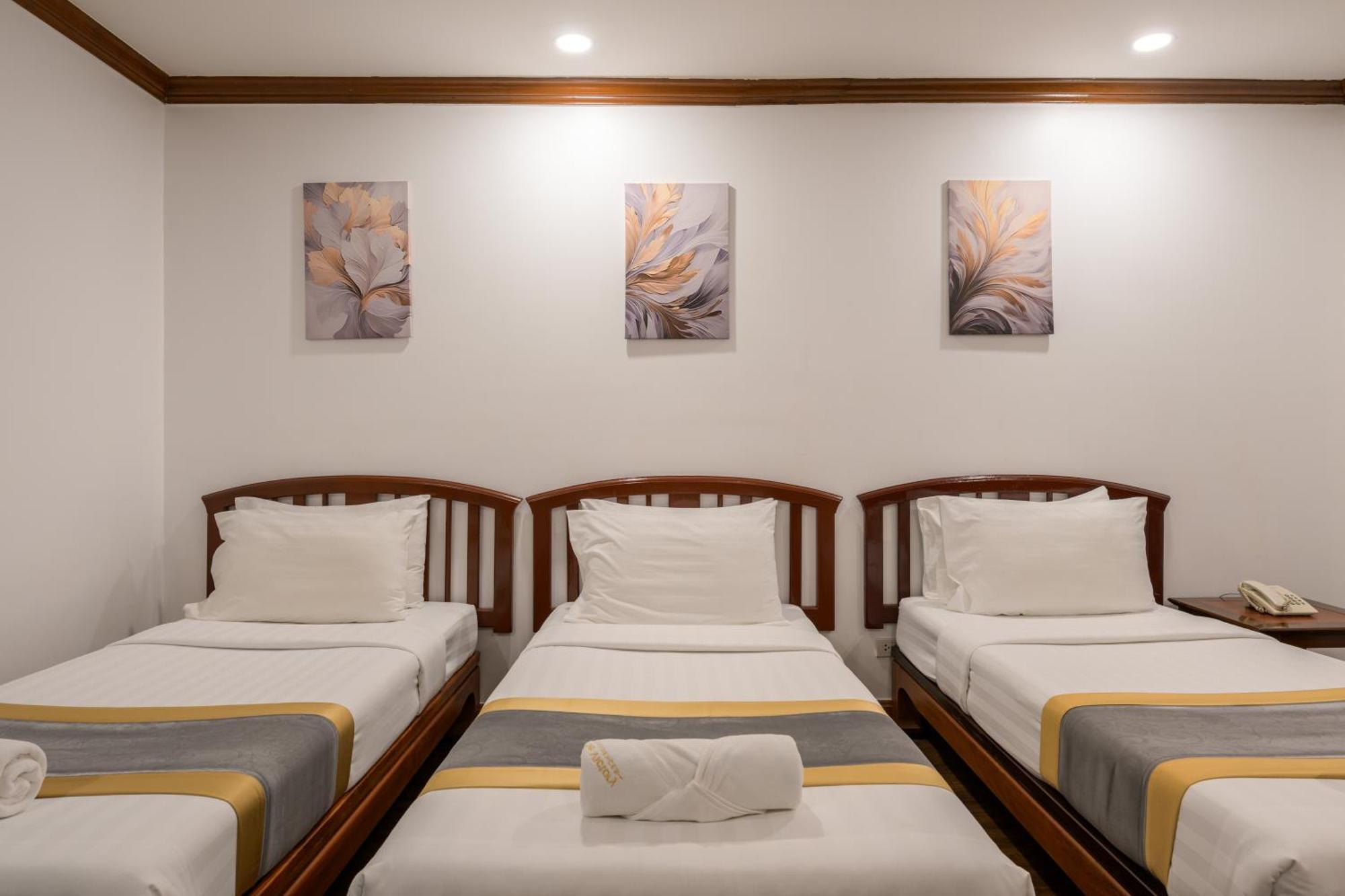 Deluxe Triple Room
