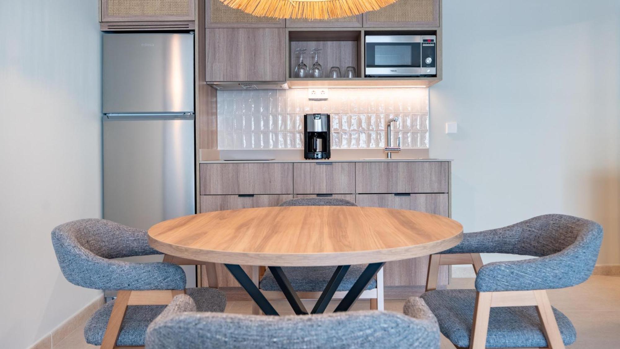 Premier Appartement met Terras